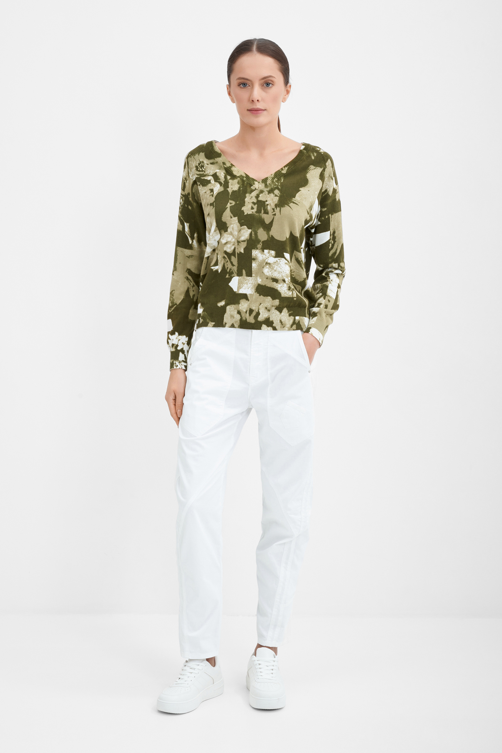 Зауженные джинсы багги с декоративной строчкой Бренд High