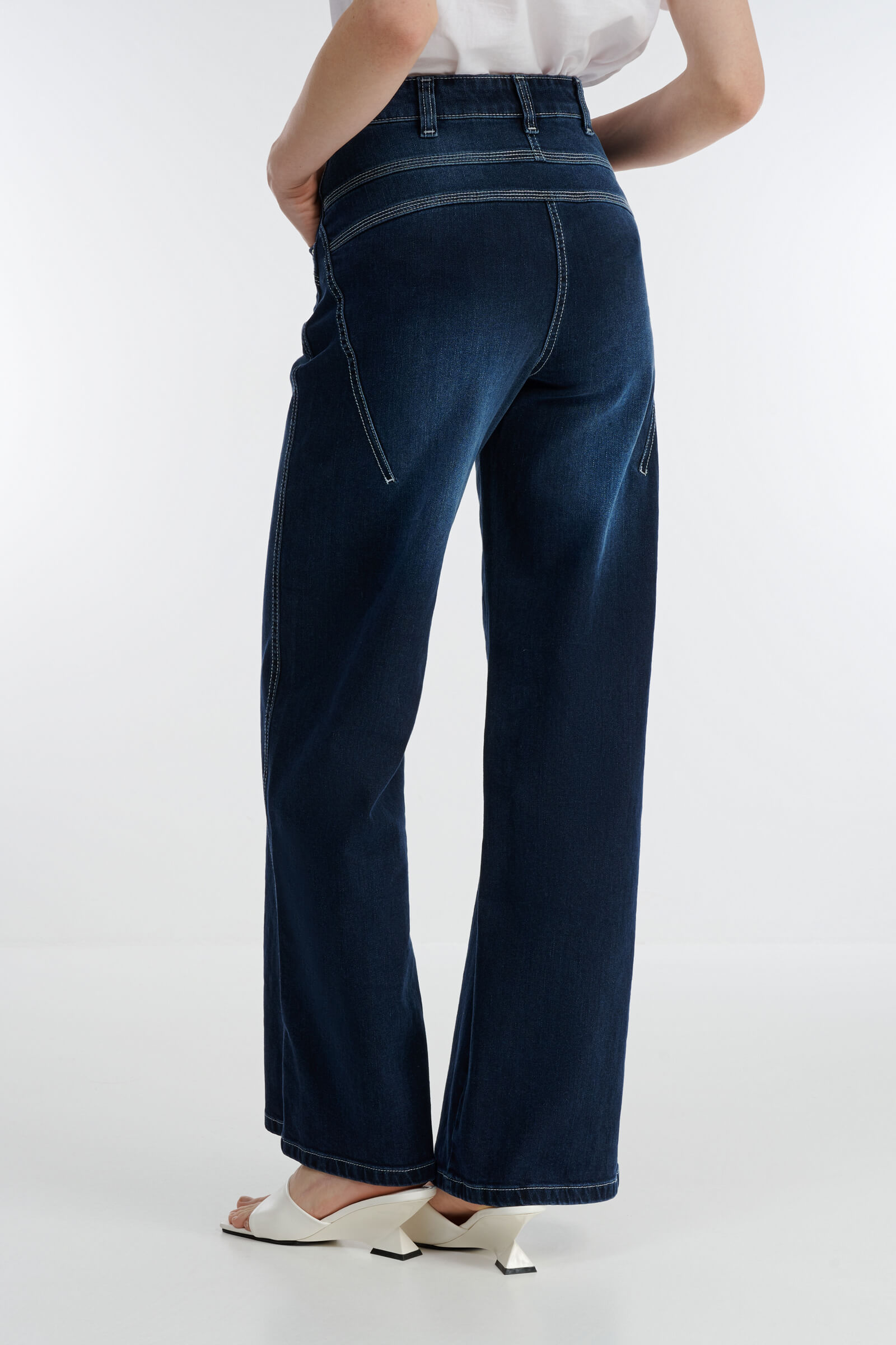 Джинсы с высокой посадкой Бренд Caterina Leman