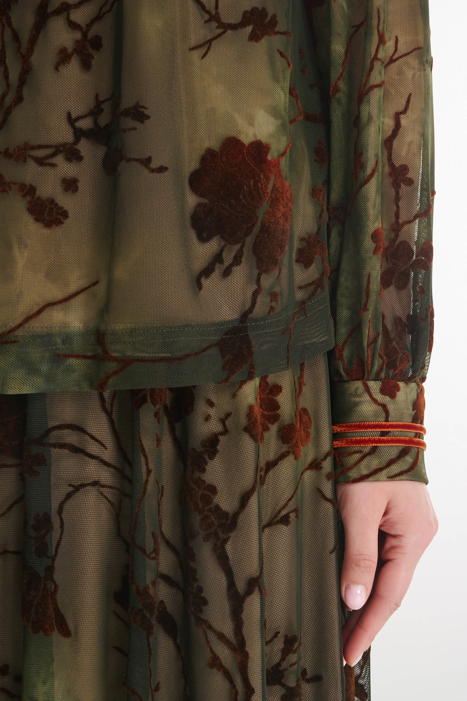 Блузка с бархатным цветочным узором Бренд Caterina Leman