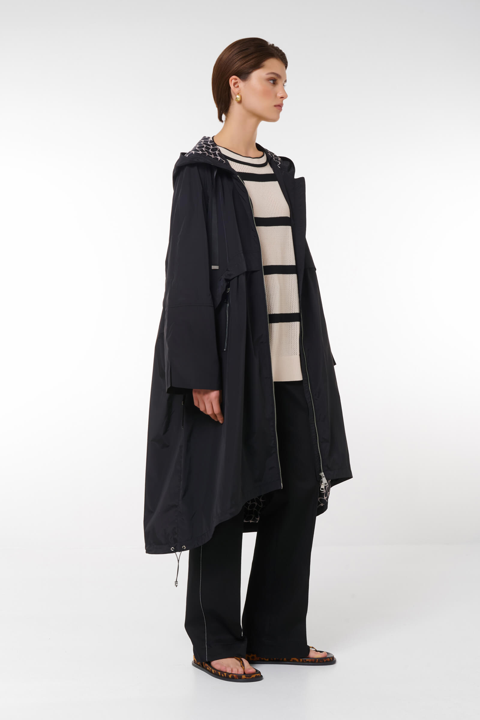 Длинный плащ с капюшоном Бренд Caterina Leman