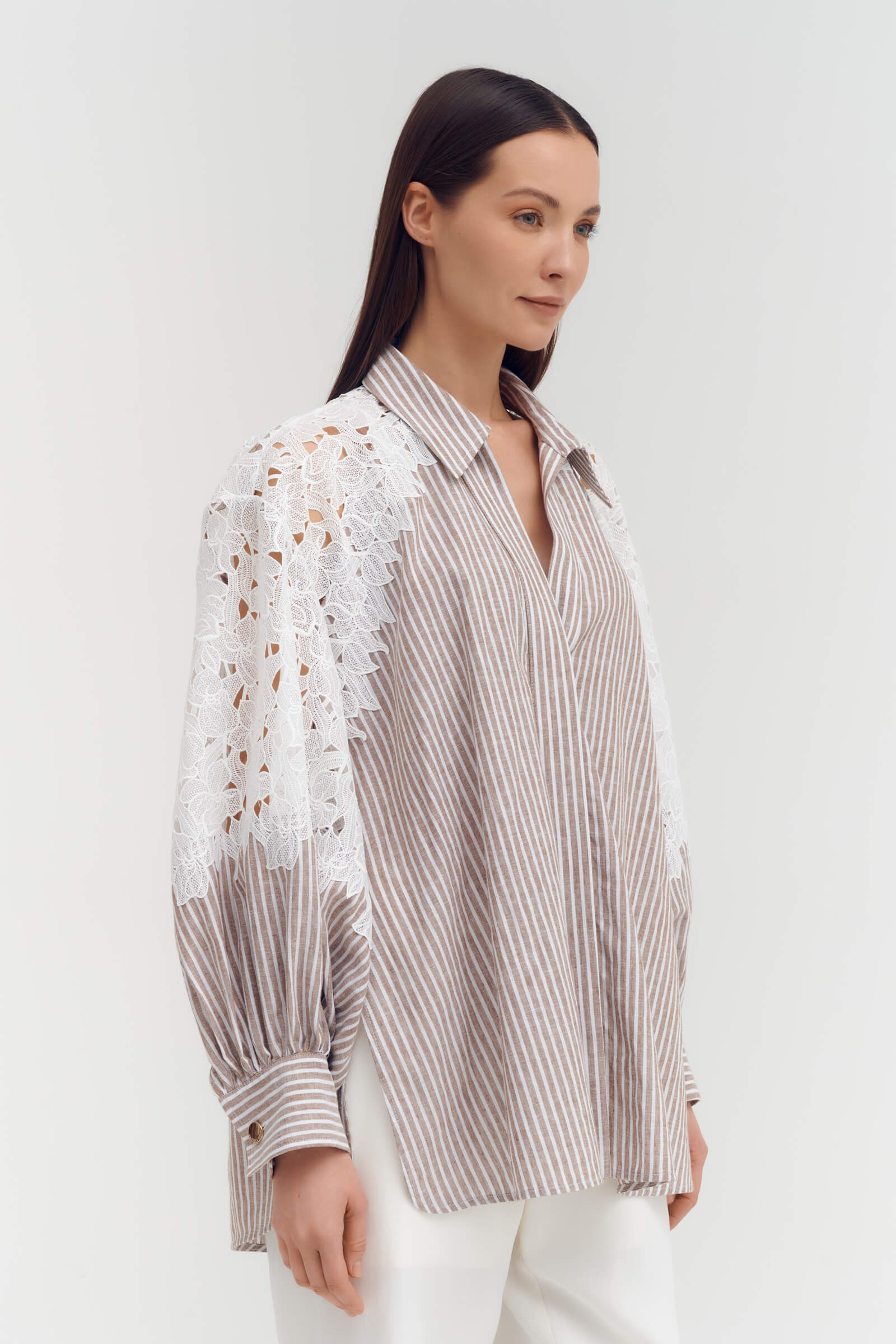 Блузка с вышивкой Бренд Daniela Drei