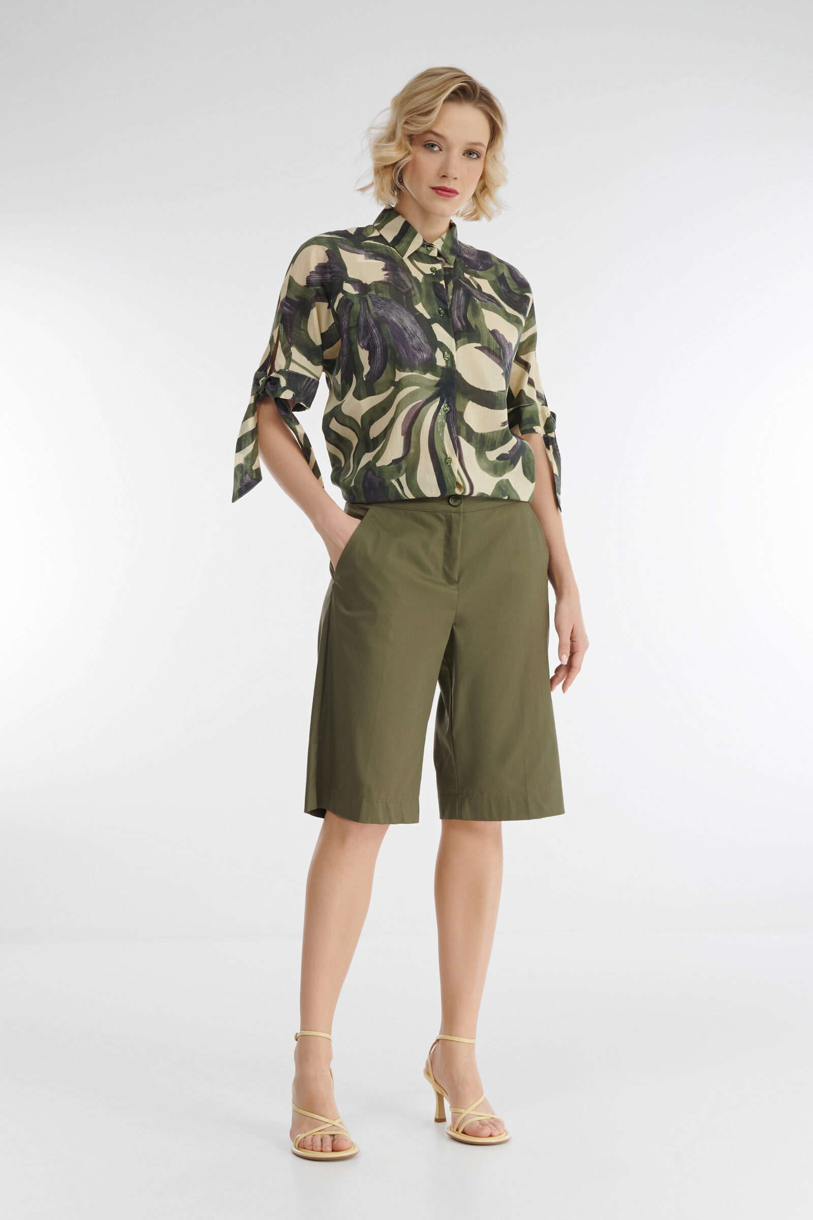 Хлопковые шорты на молнии Бренд Diana Gallesi