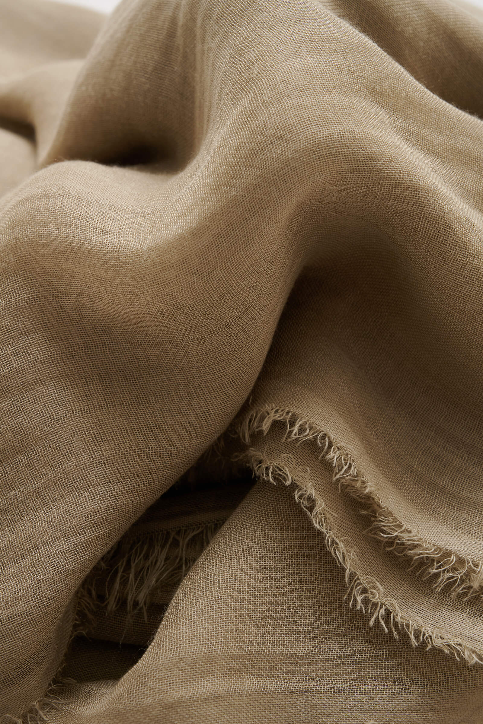 Палантин с шелком Бренд Sarah Pacini