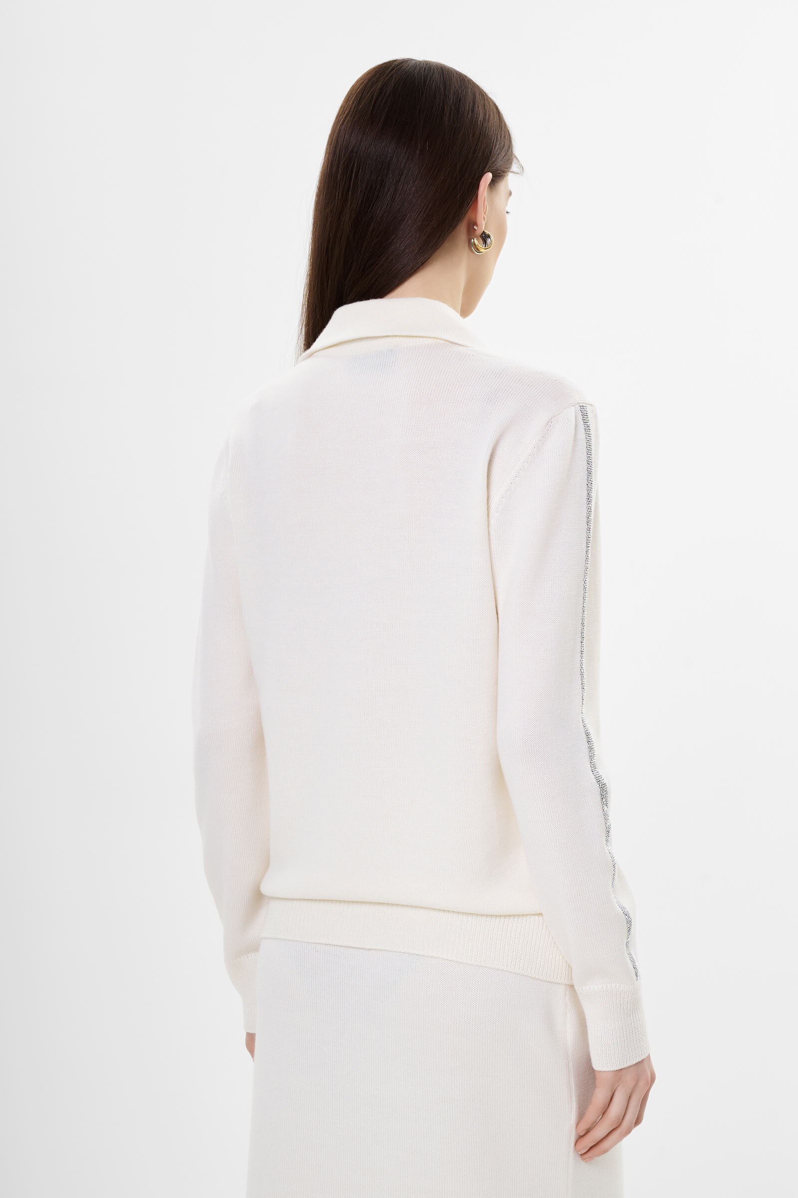 Шерстяной пуловер со стразами Бренд Daniela Drei