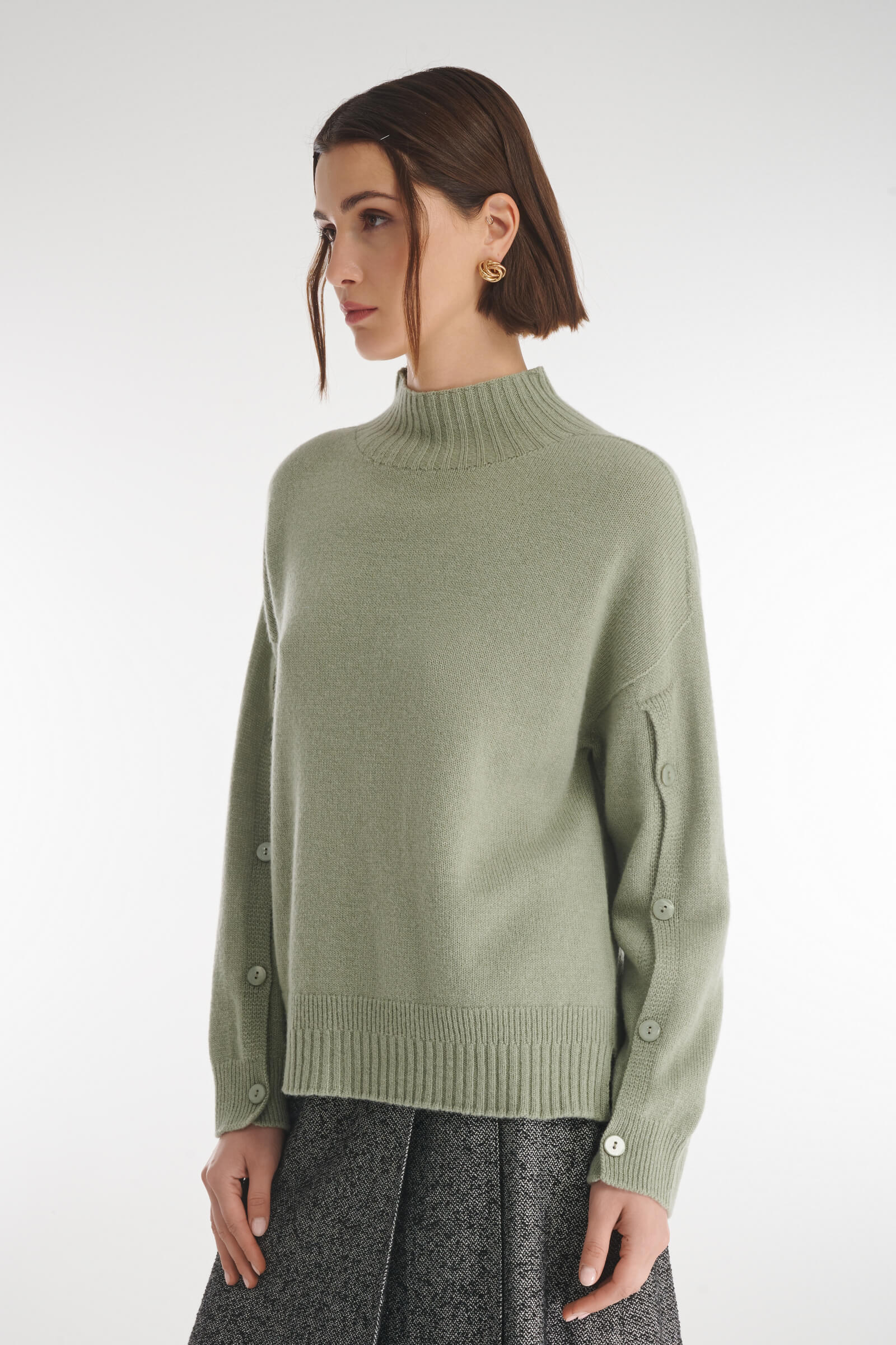 Свитер с пуговицами на рукавах Бренд Caterina Leman