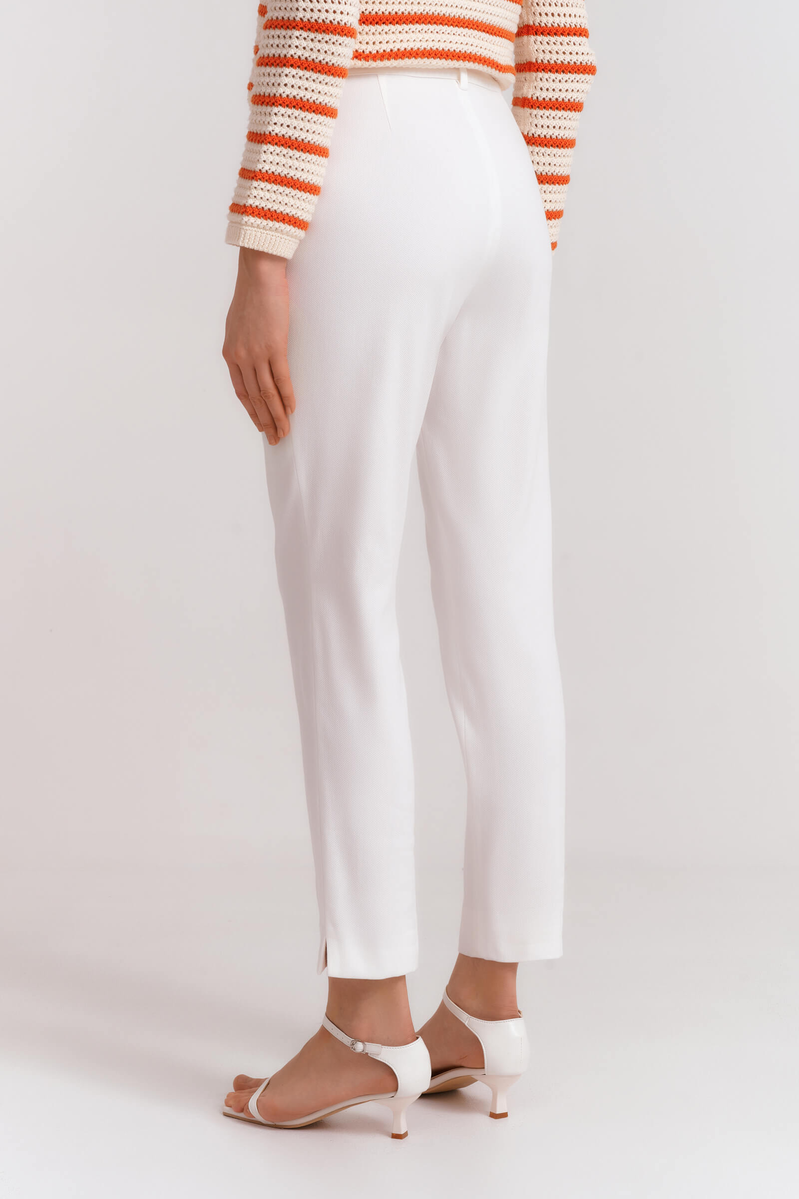 Зауженные брюки Бренд Diana Gallesi