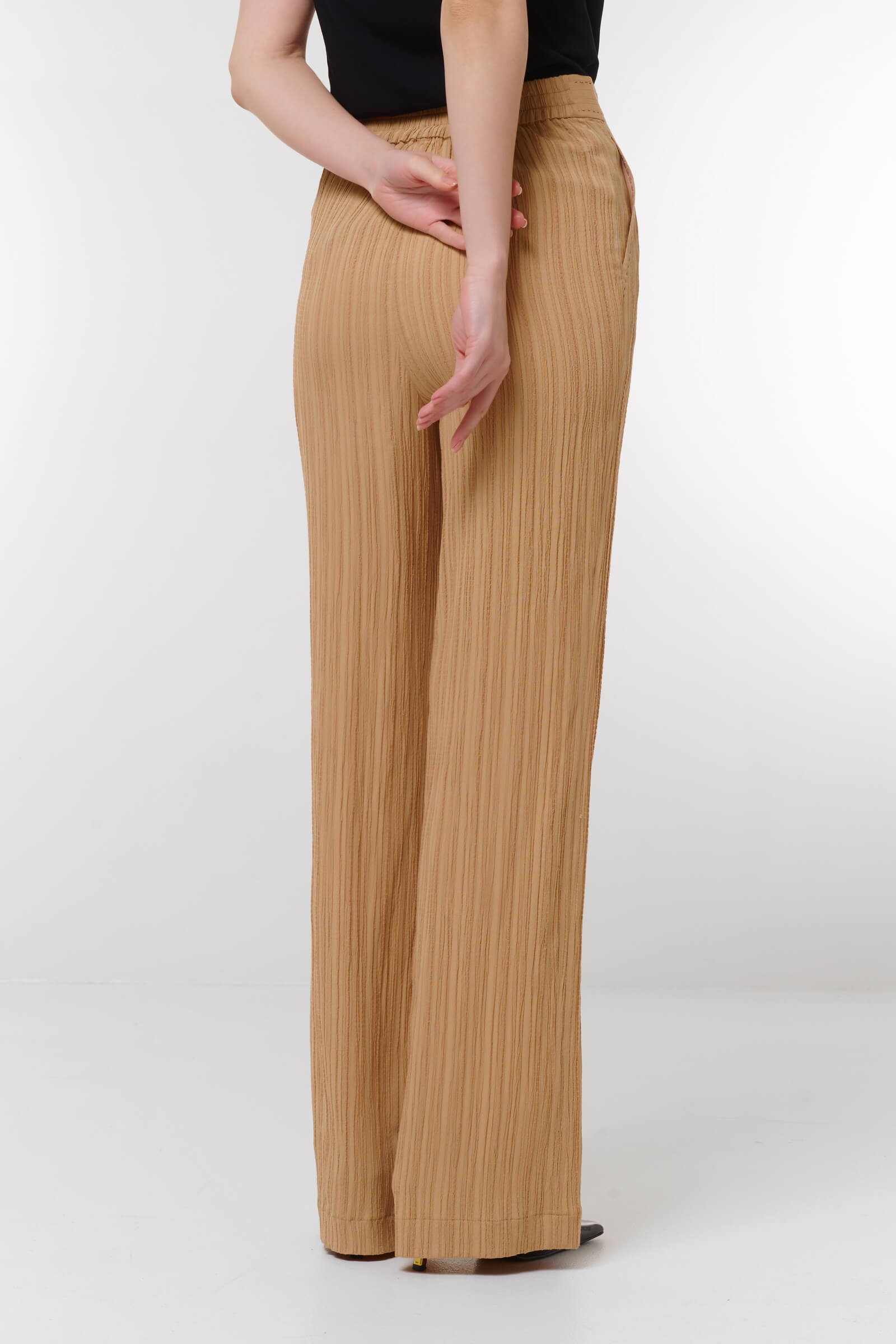 Брюки из фактурного материала Бренд Caterina Leman