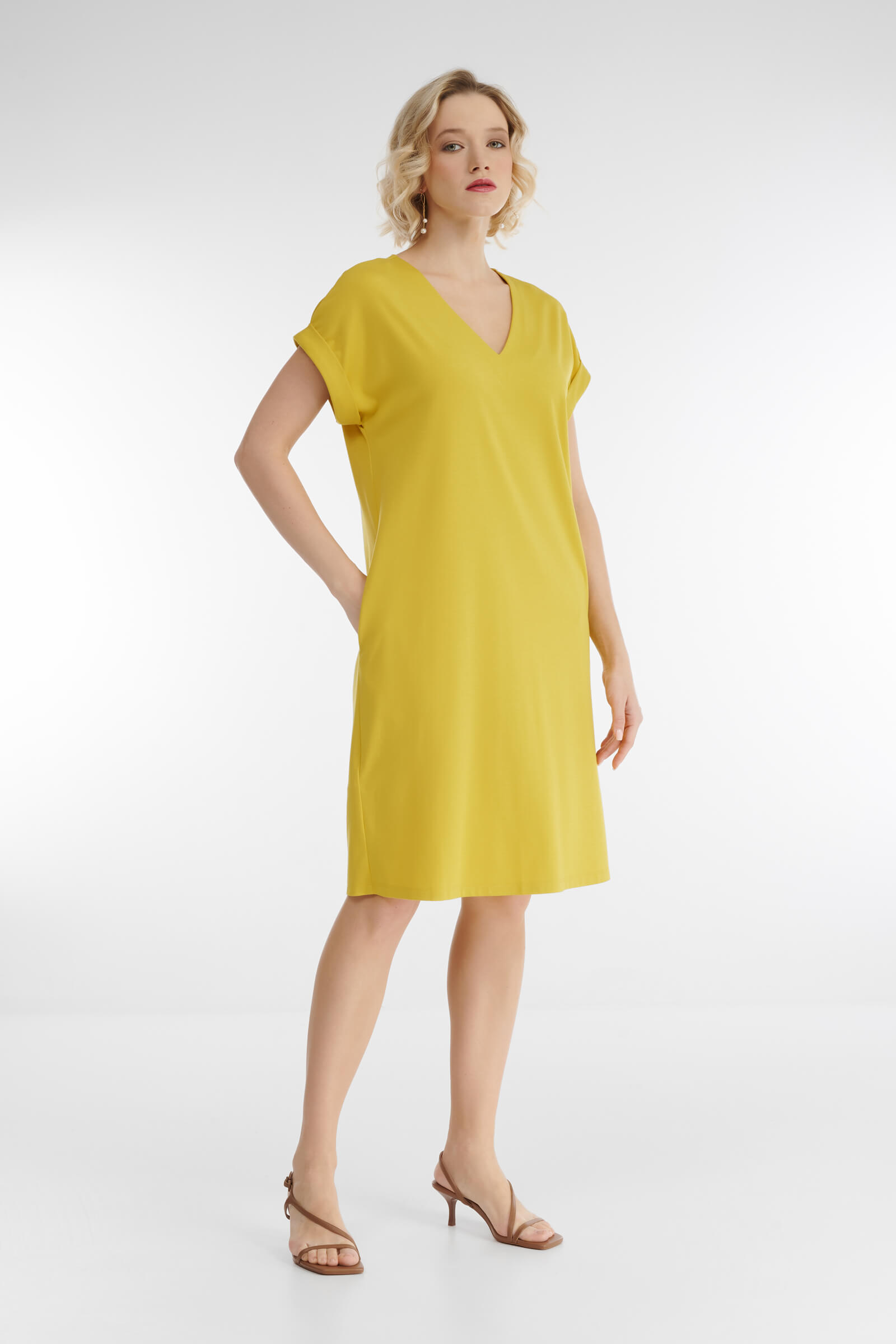 Трикотажное платье с коротким рукавом Бренд Diana Gallesi