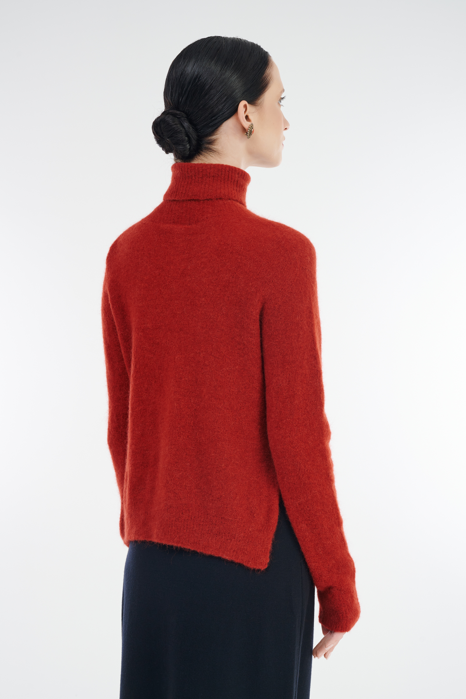 Свитер с воротником с отворотом Бренд Sarah Pacini