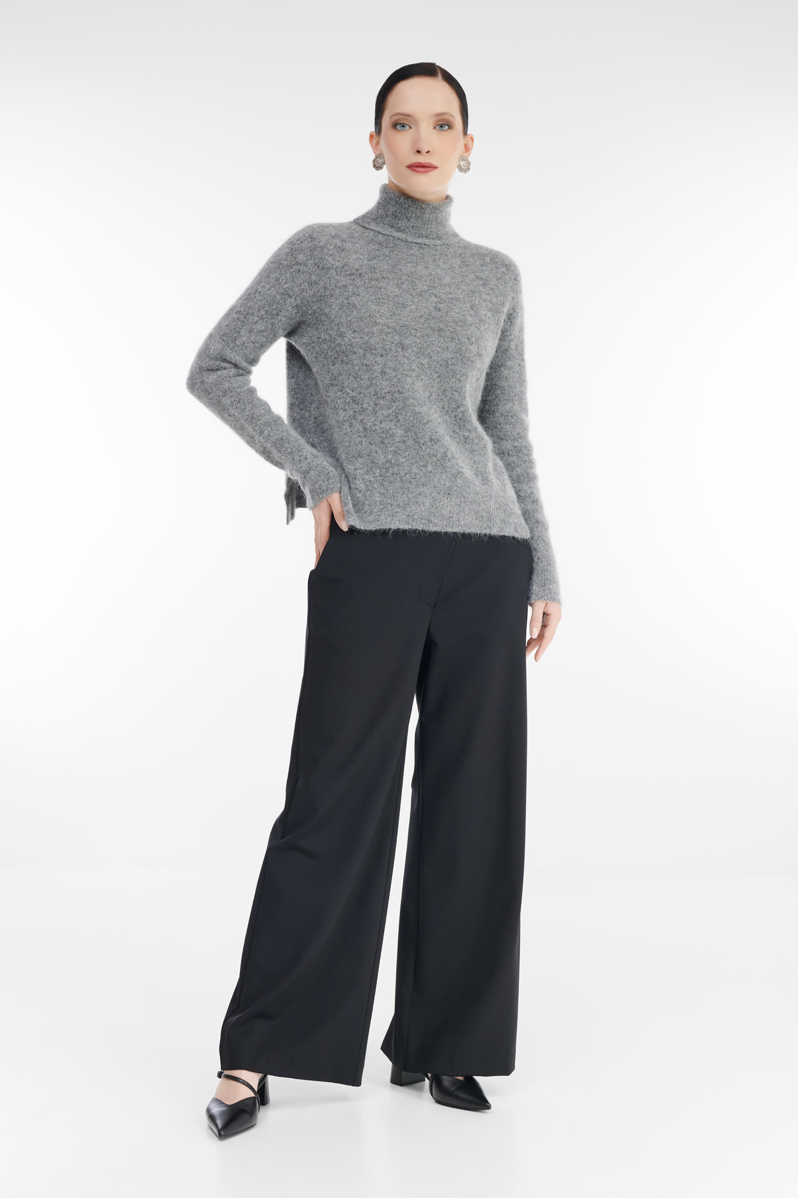 Свитер с воротником с отворотом Бренд Sarah Pacini