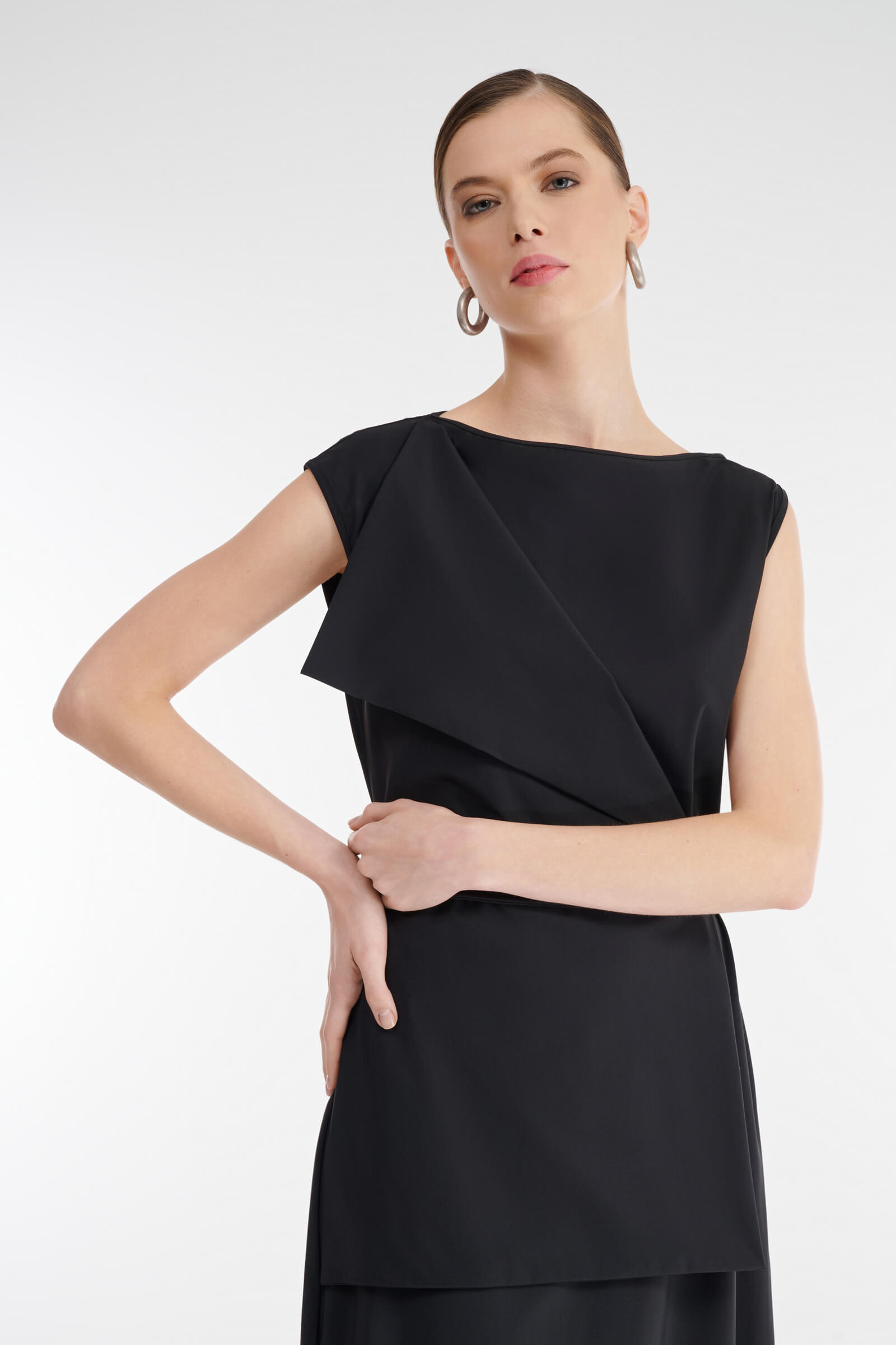 Платье сложного кроя Бренд Sarah Pacini