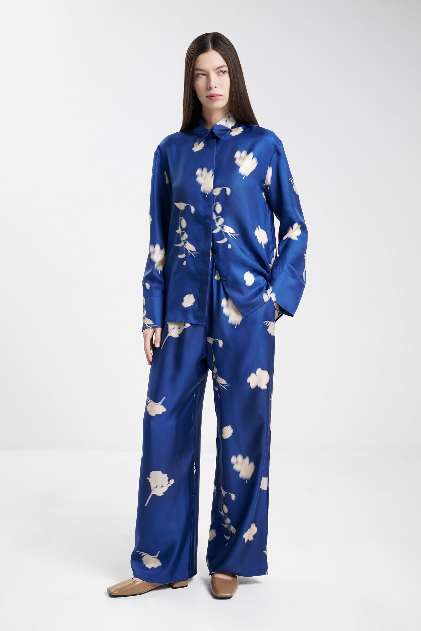 Шелковые брюки на резинке Бренд MM