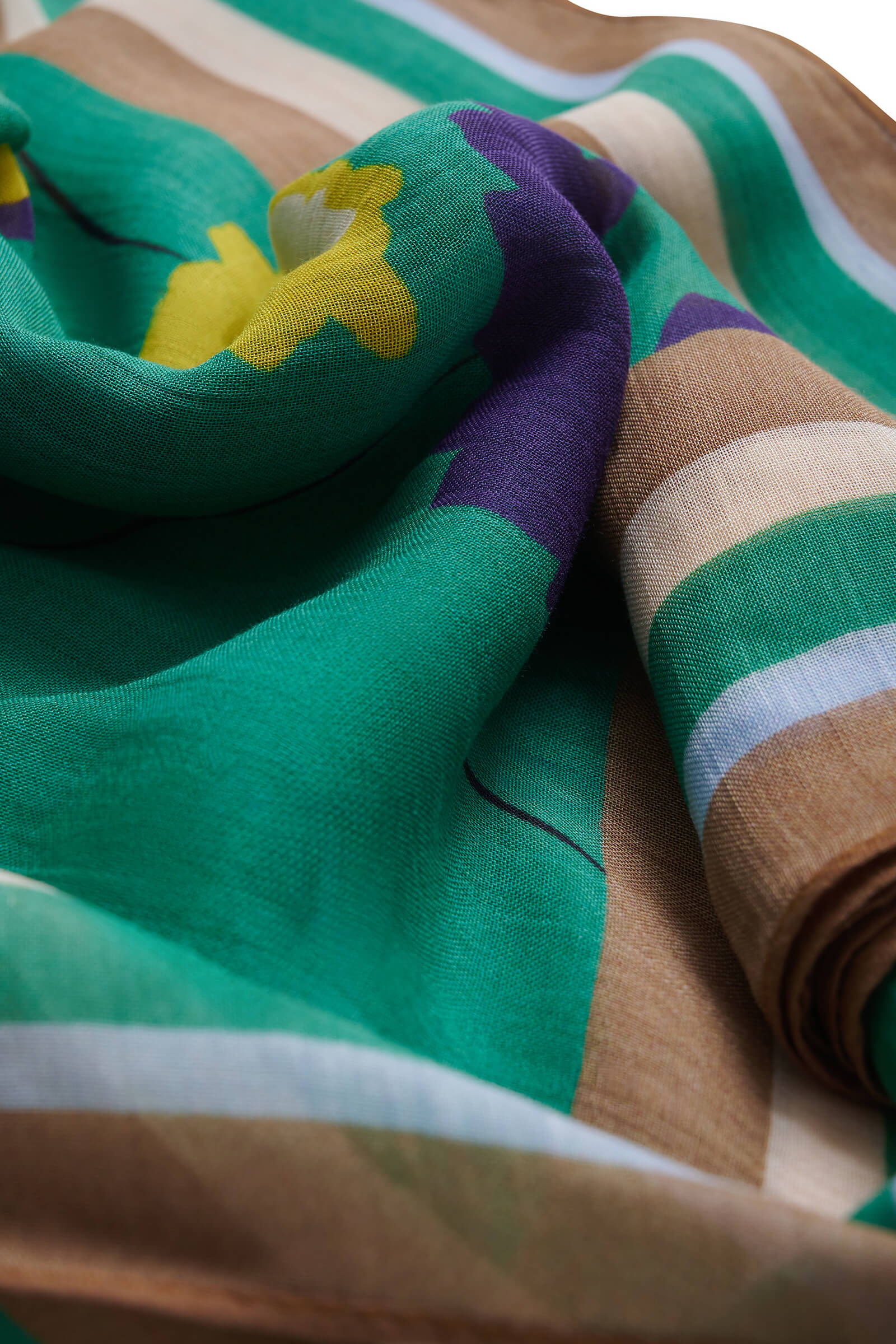 Палантин с цветочным принтом Бренд Diana Gallesi