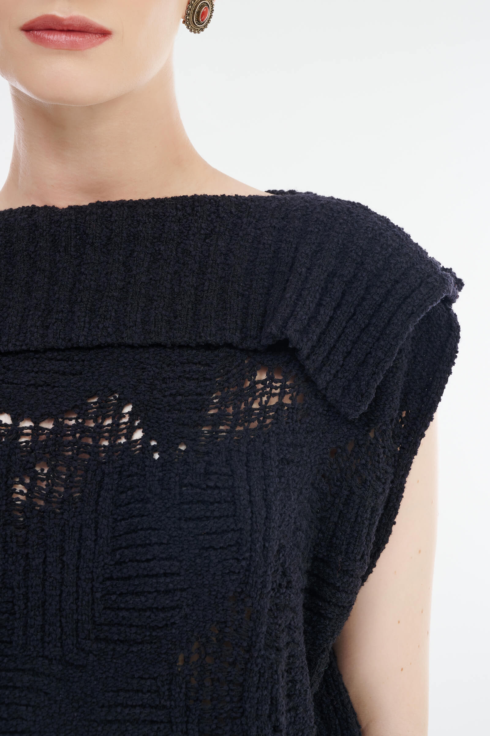 Джемпер с акцентным воротником Бренд Sarah Pacini