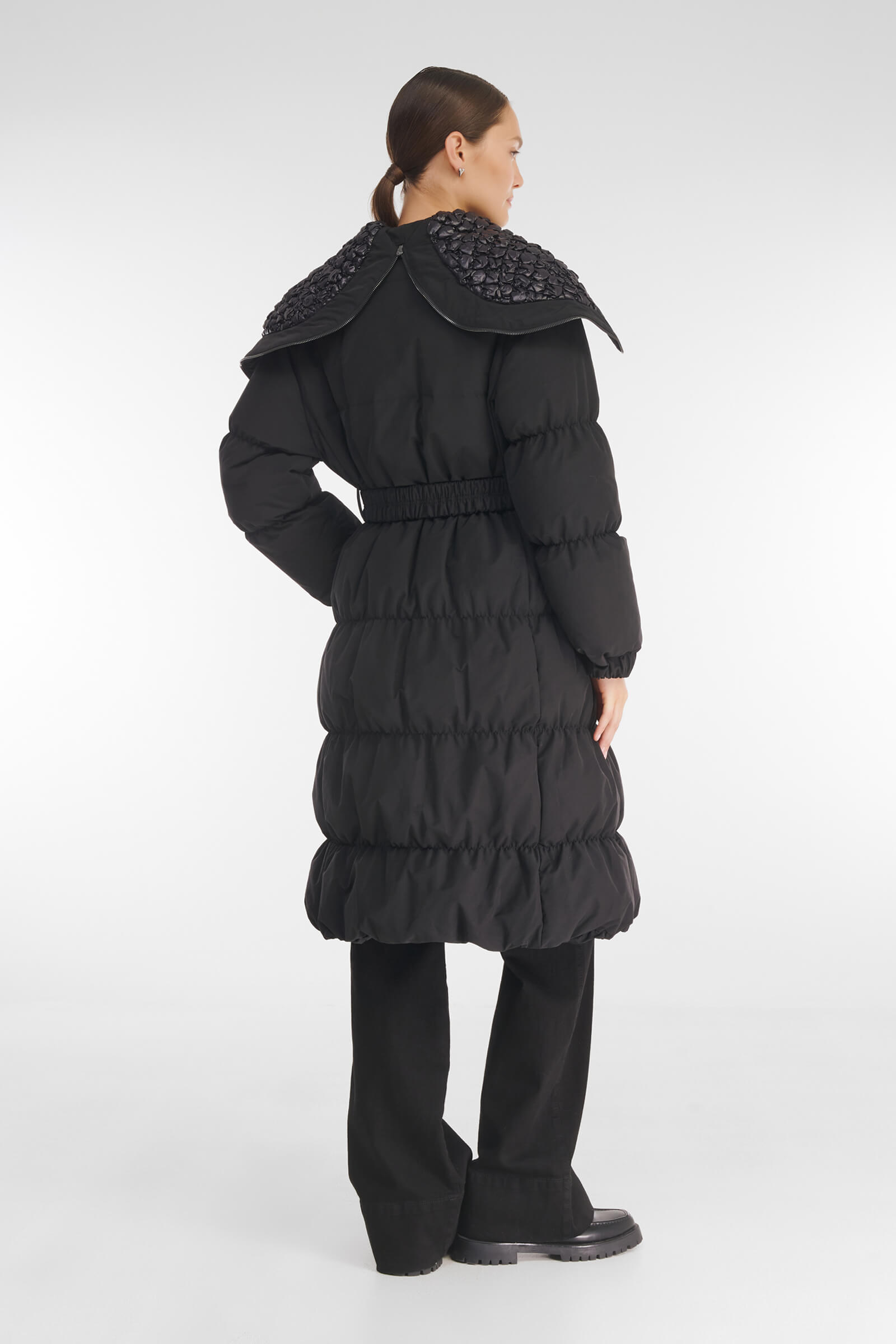 Пуховое пальто с капюшоном-трансформером Бренд Caterina Leman