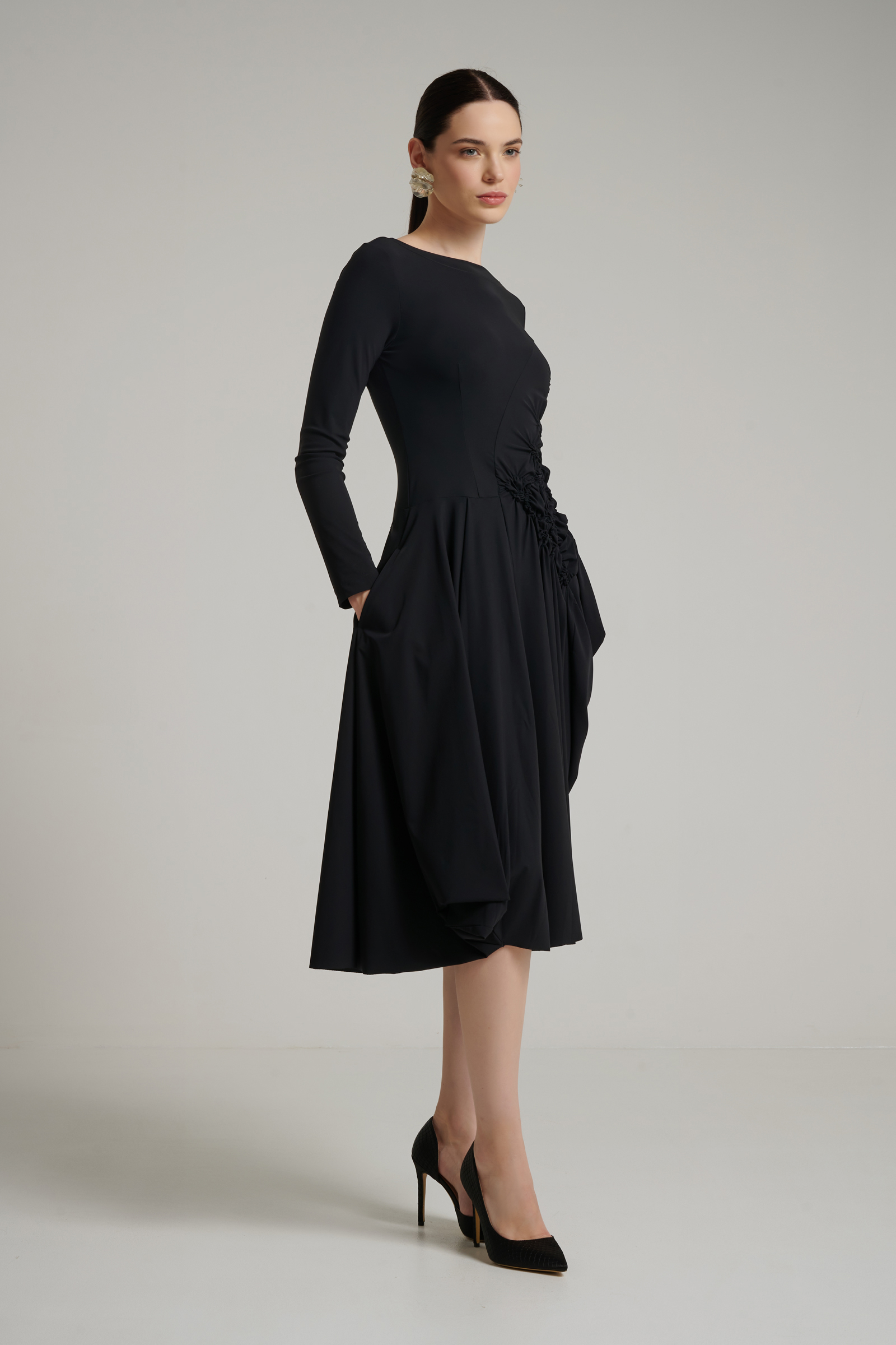 Платье с фактурной строчкой Бренд High