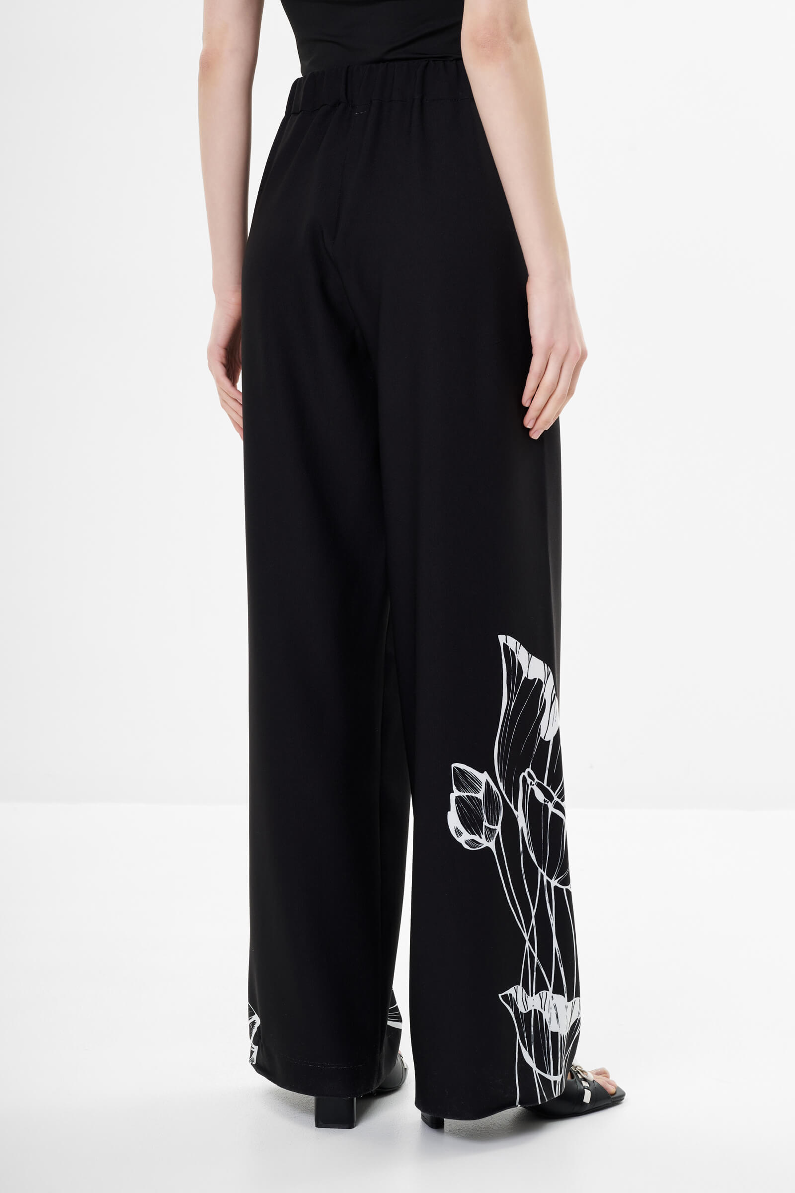 Брюки с цветочным принтом Бренд Luisa Viola