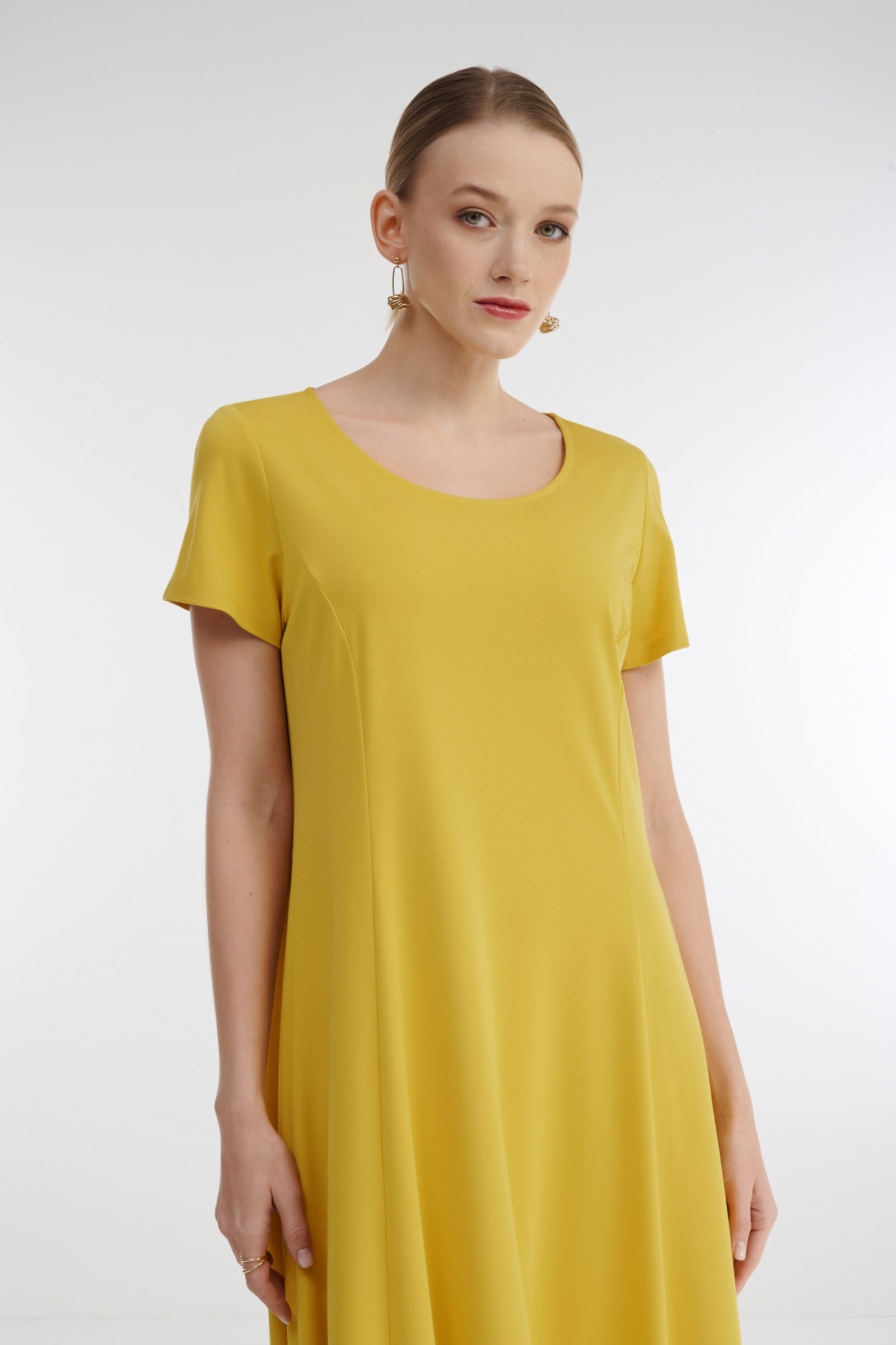 Расклешенное трикотажное платье с коротким рукавом Бренд Diana Gallesi