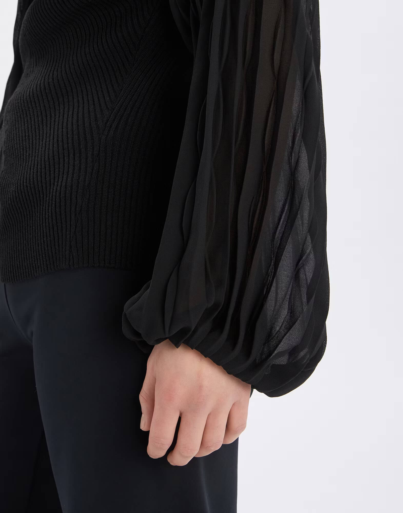 Джемпер из шерсти с пышными рукавами Бренд High