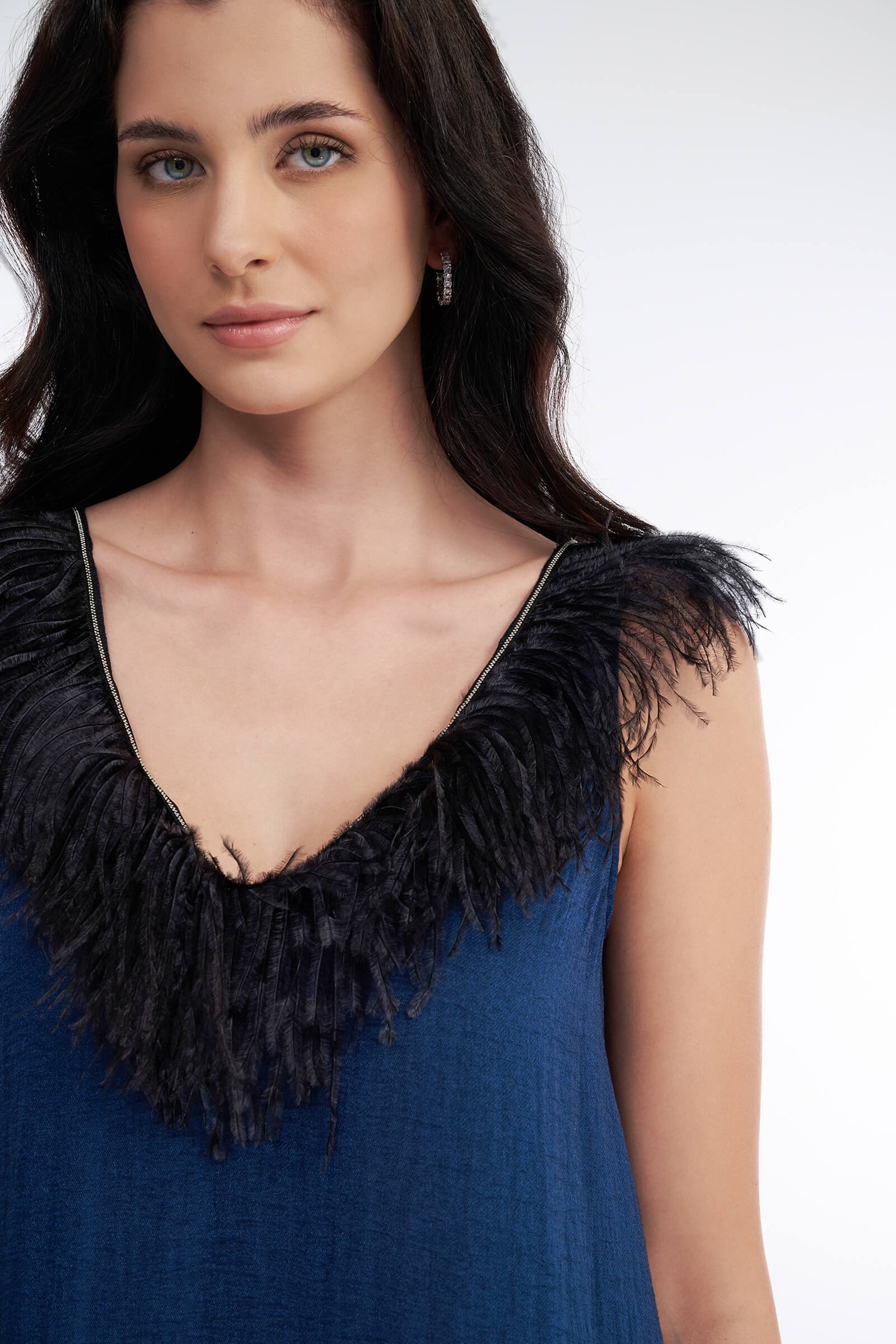 Платье макси с перьями Бренд Rocco Ragni