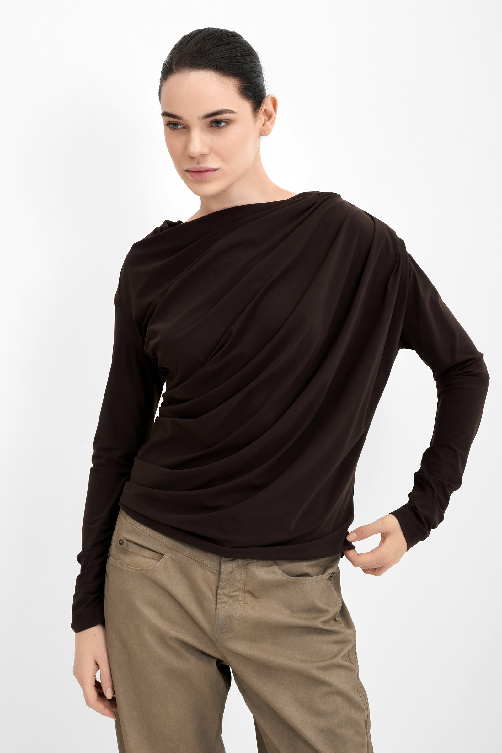 Лонгслив с вырезом лодочка и драпировкой Бренд High