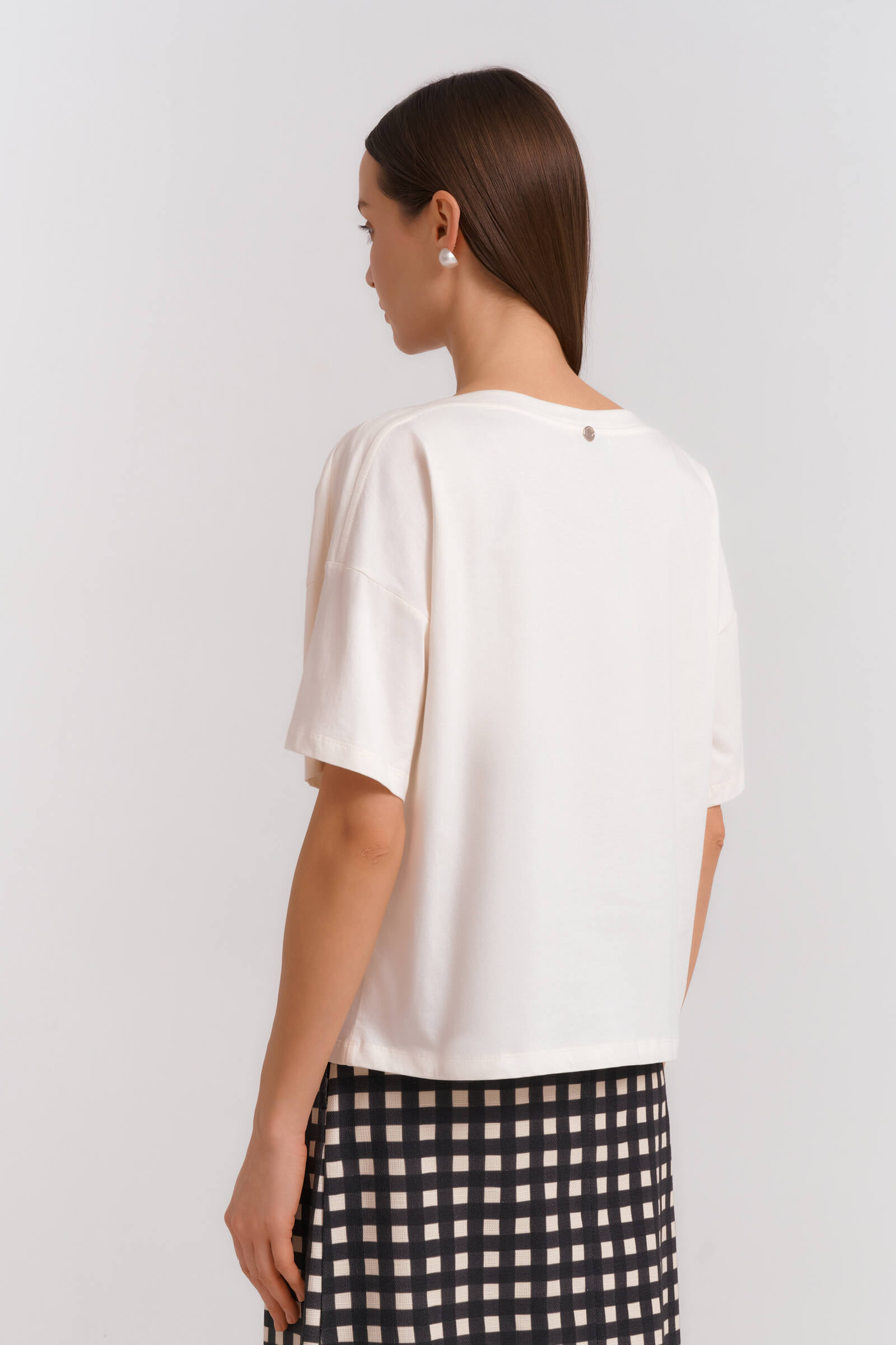 Футболка с вышивкой Бренд Diana Gallesi