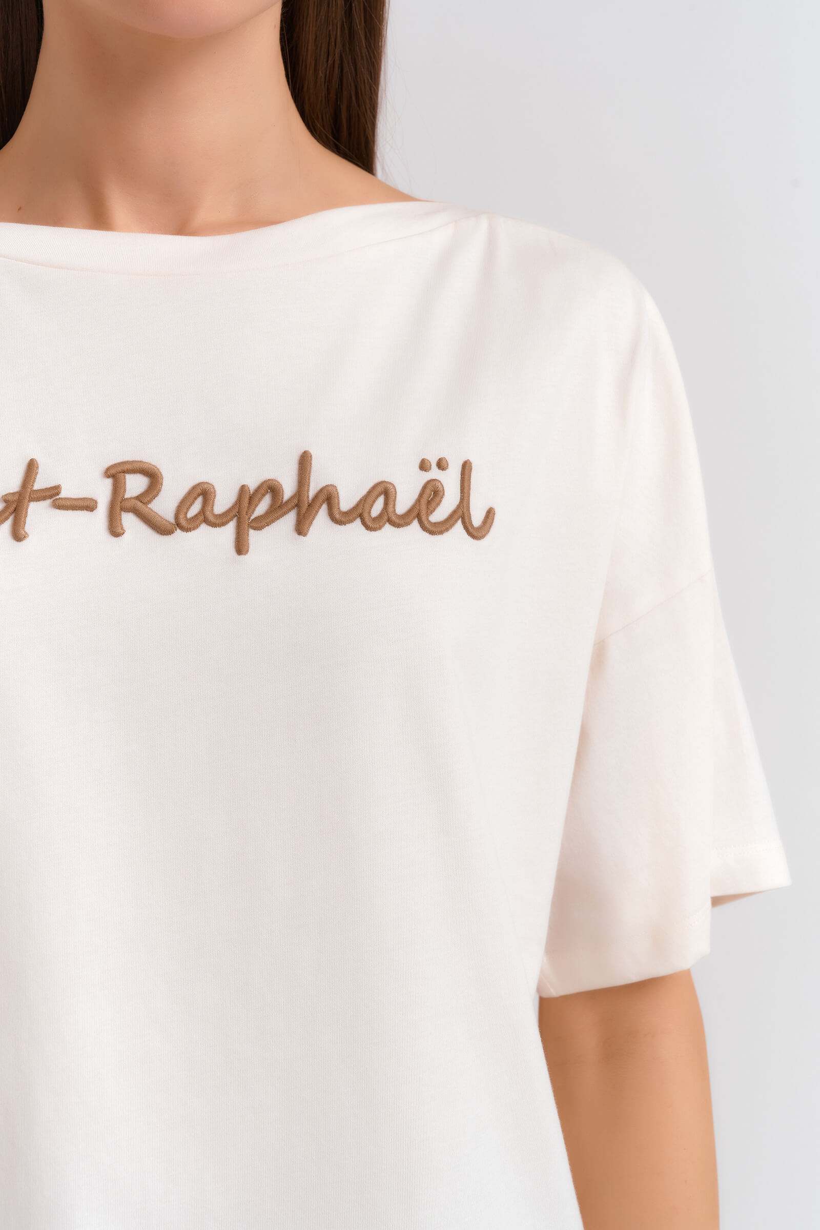 Футболка с вышивкой Бренд Diana Gallesi