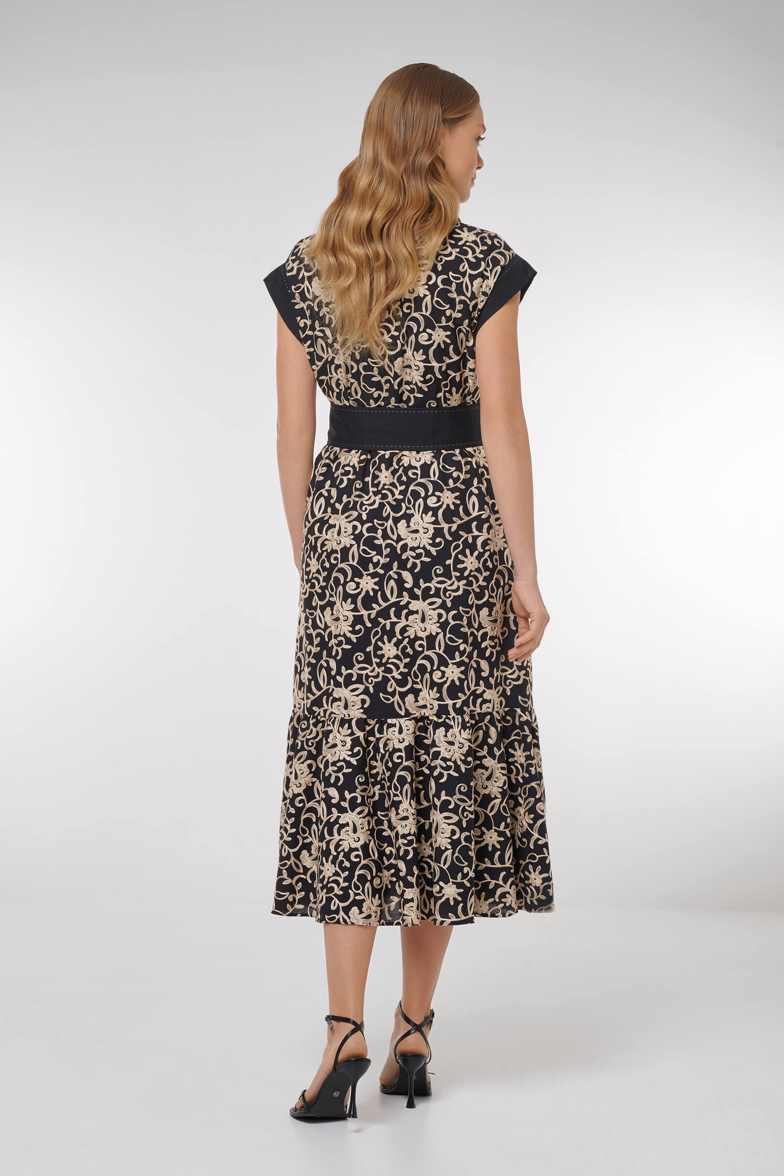 Платье с вышивкой Бренд Caterina Leman