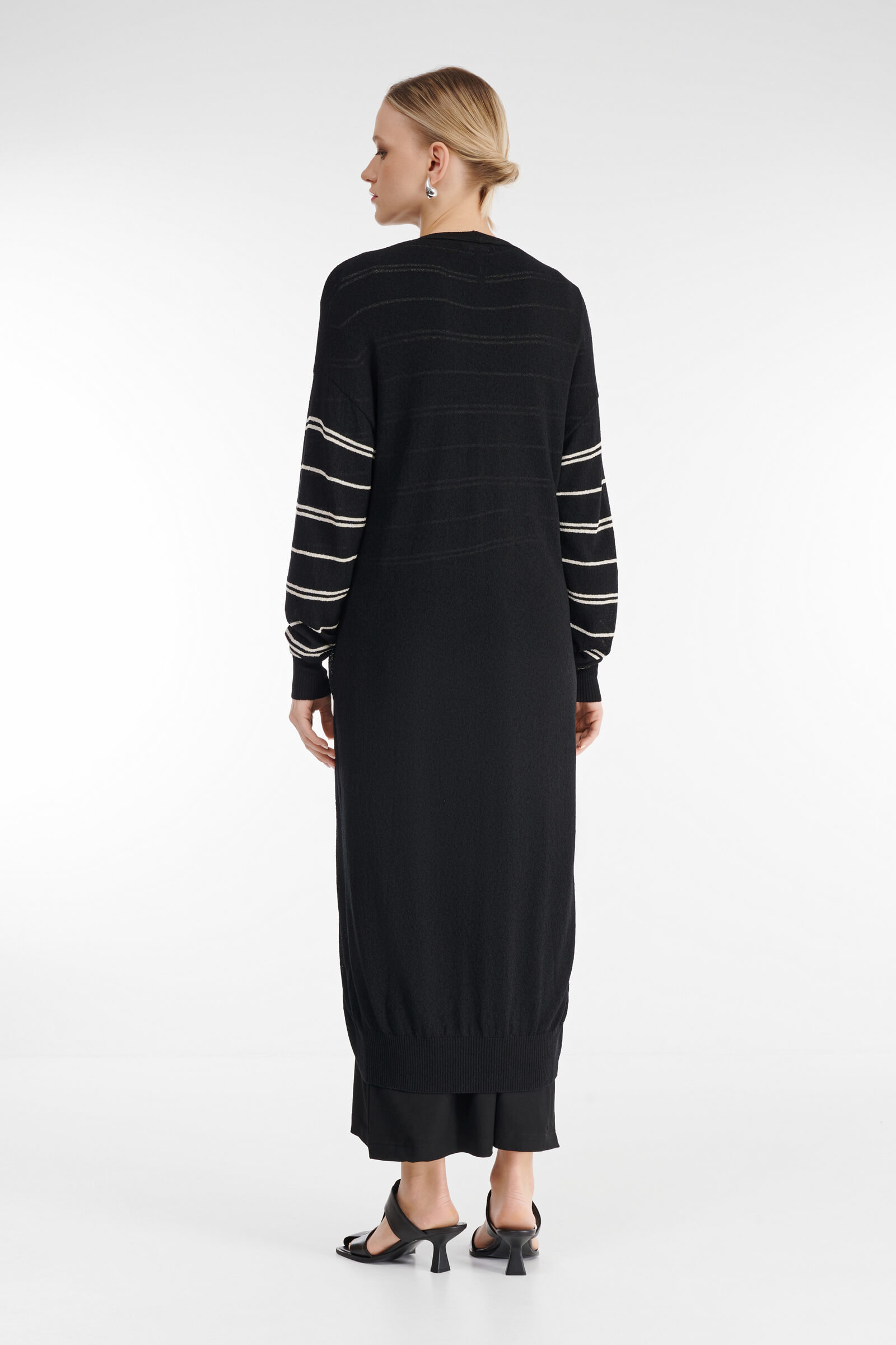 Кардиган из тонкого трикотажа Бренд Sarah Pacini