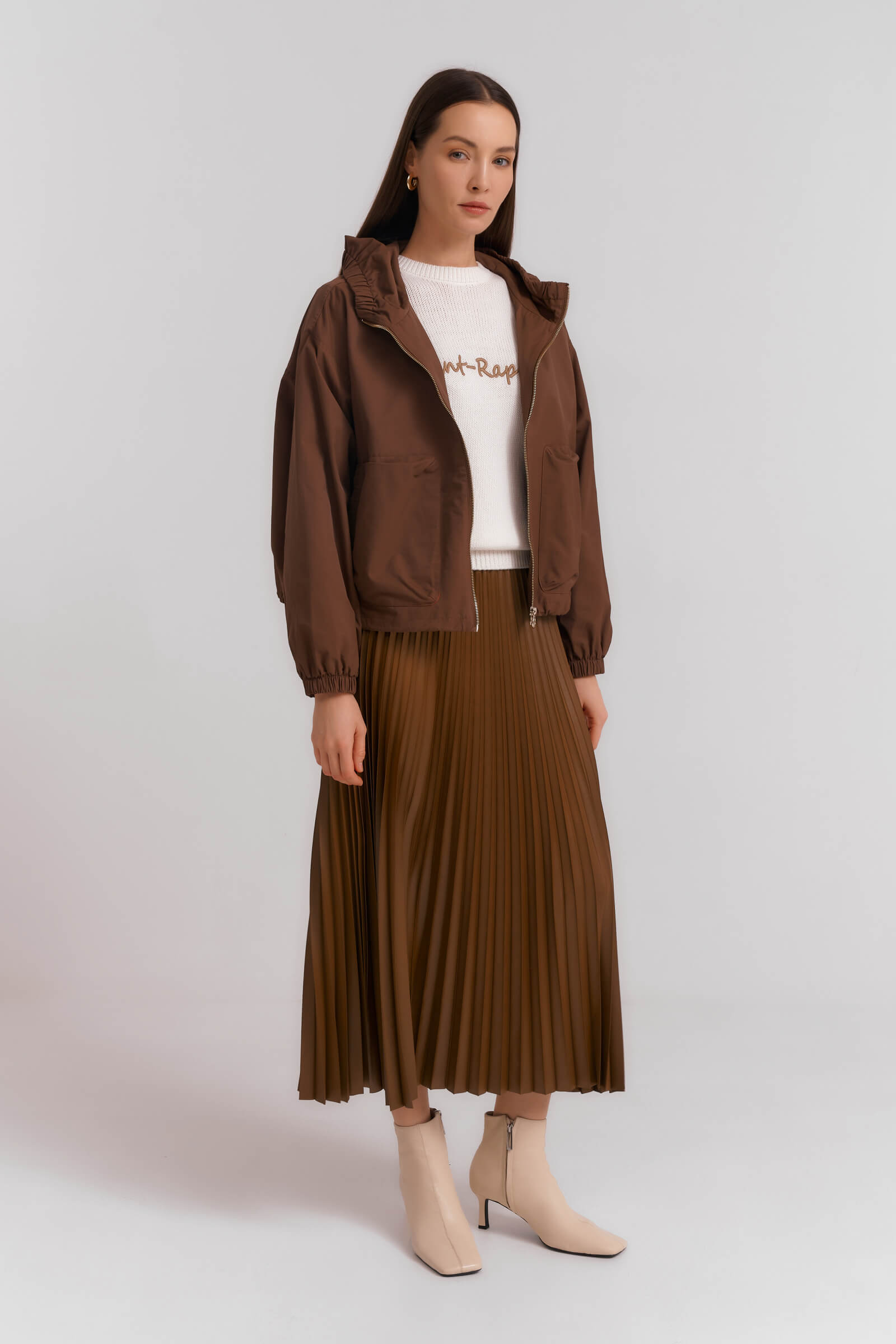 Куртка ветровка с капюшоном Бренд Diana Gallesi