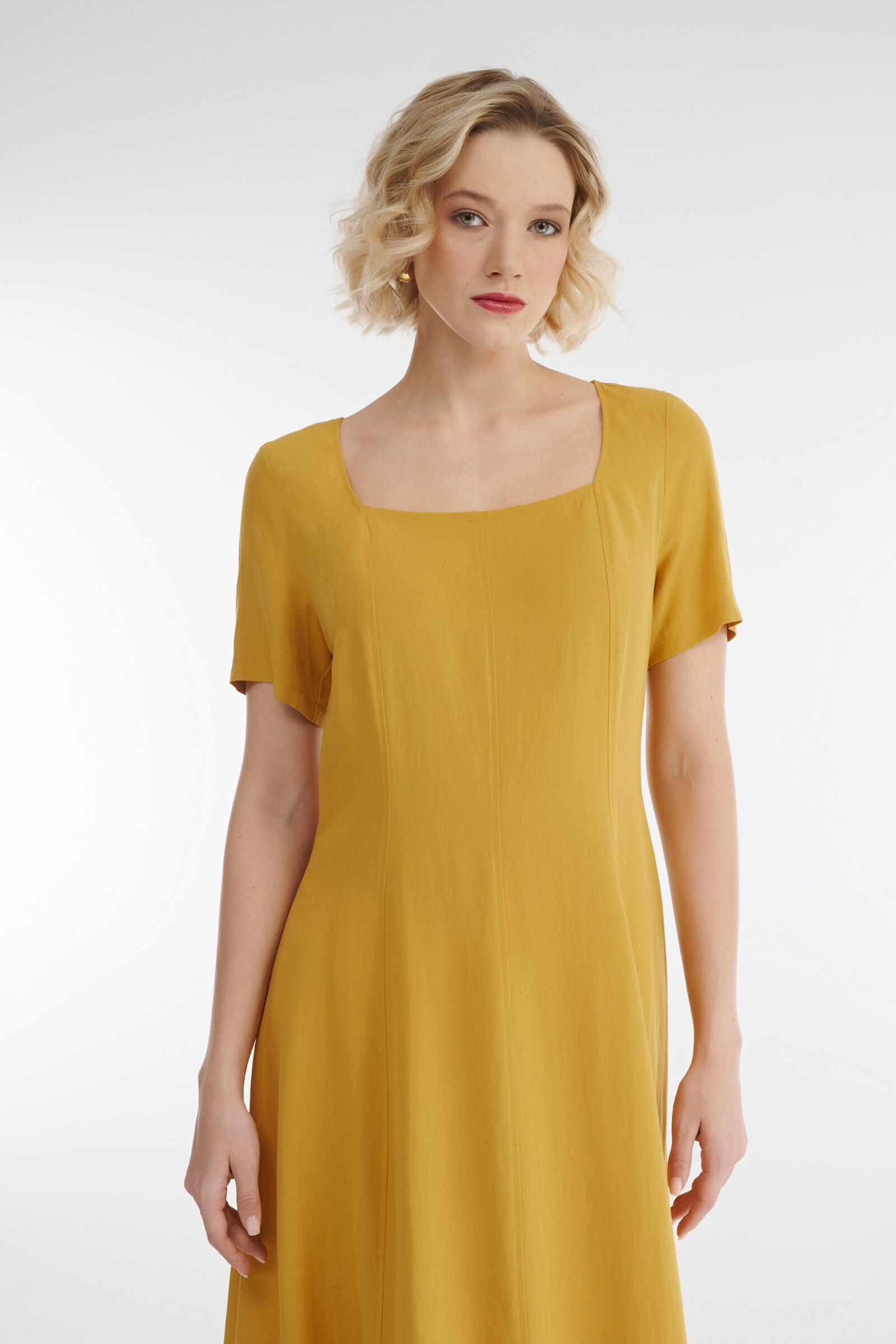 Платье расклешенного кроя из шелковистой вискозы Бренд Diana Gallesi