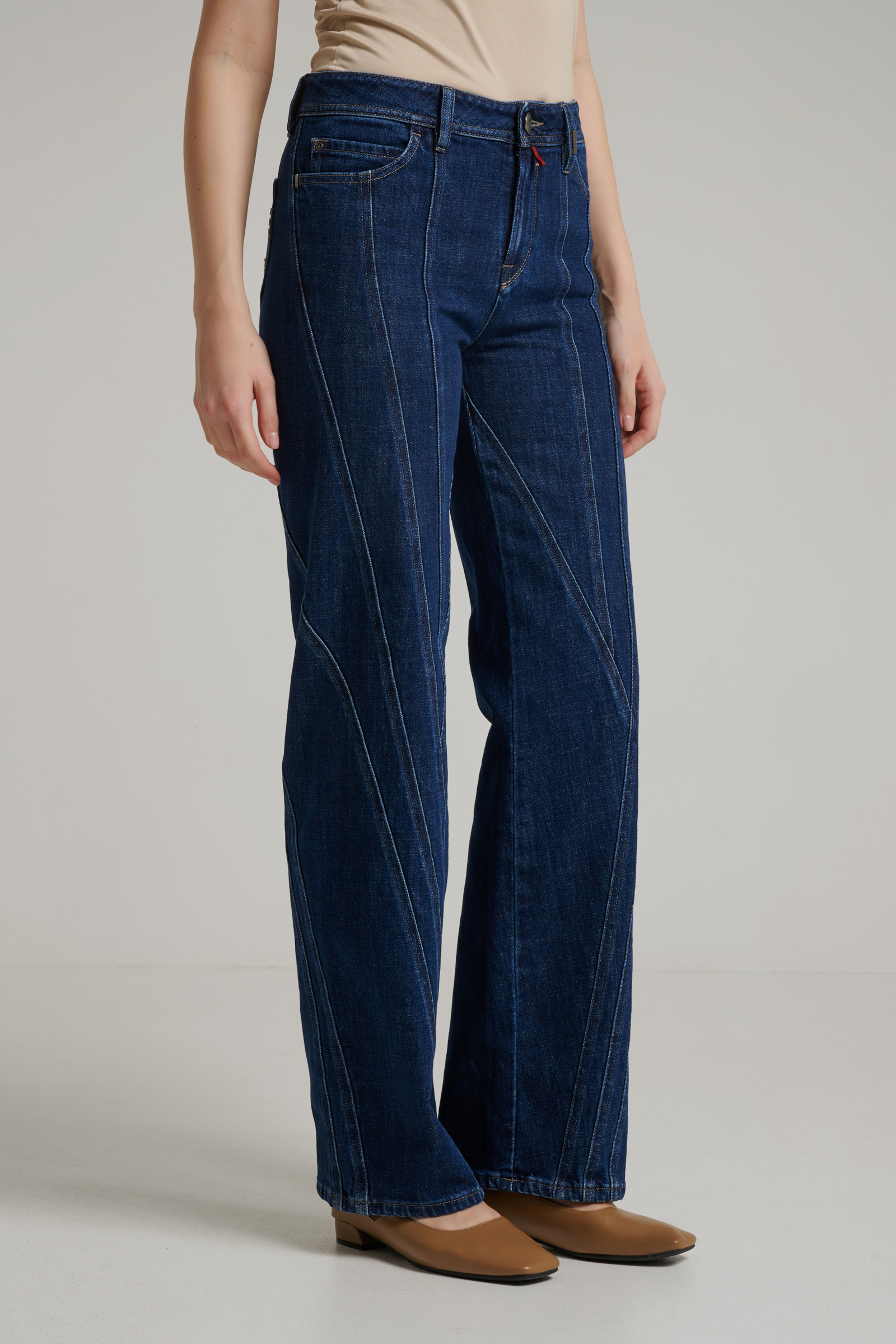 Джинсы клеш со строчками Бренд High