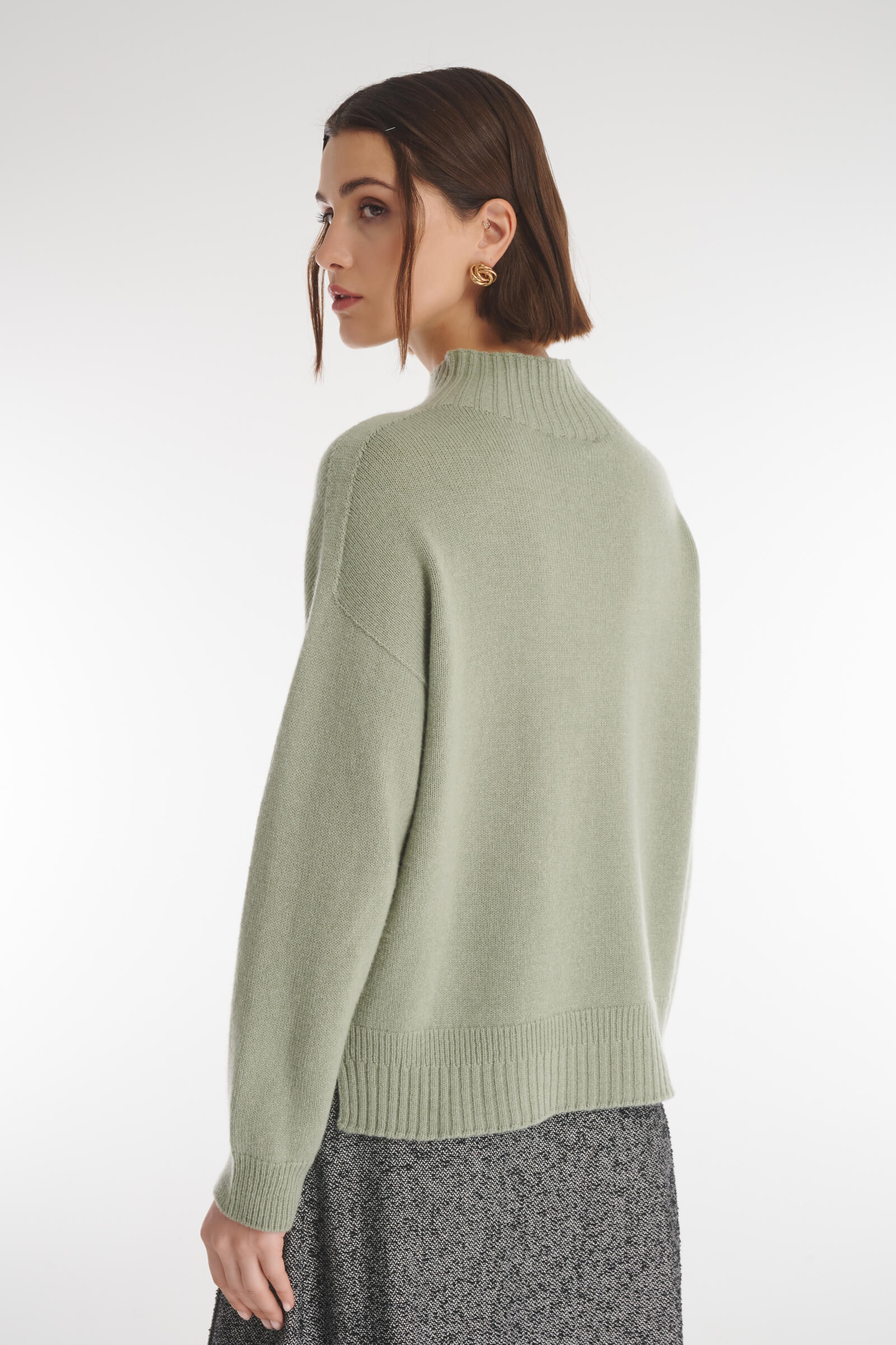 Свитер с пуговицами на рукавах Бренд Caterina Leman