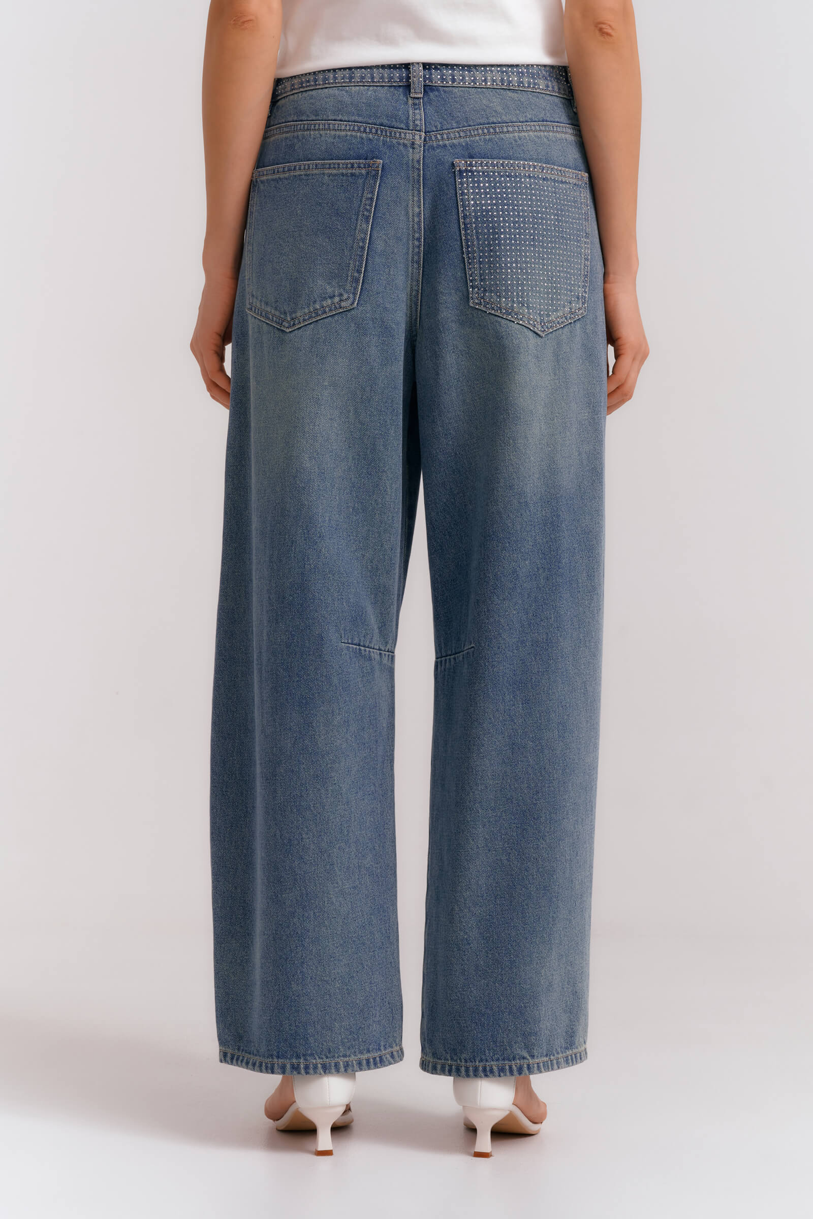 Джинсы-багги с потертостями Бренд Diana Gallesi