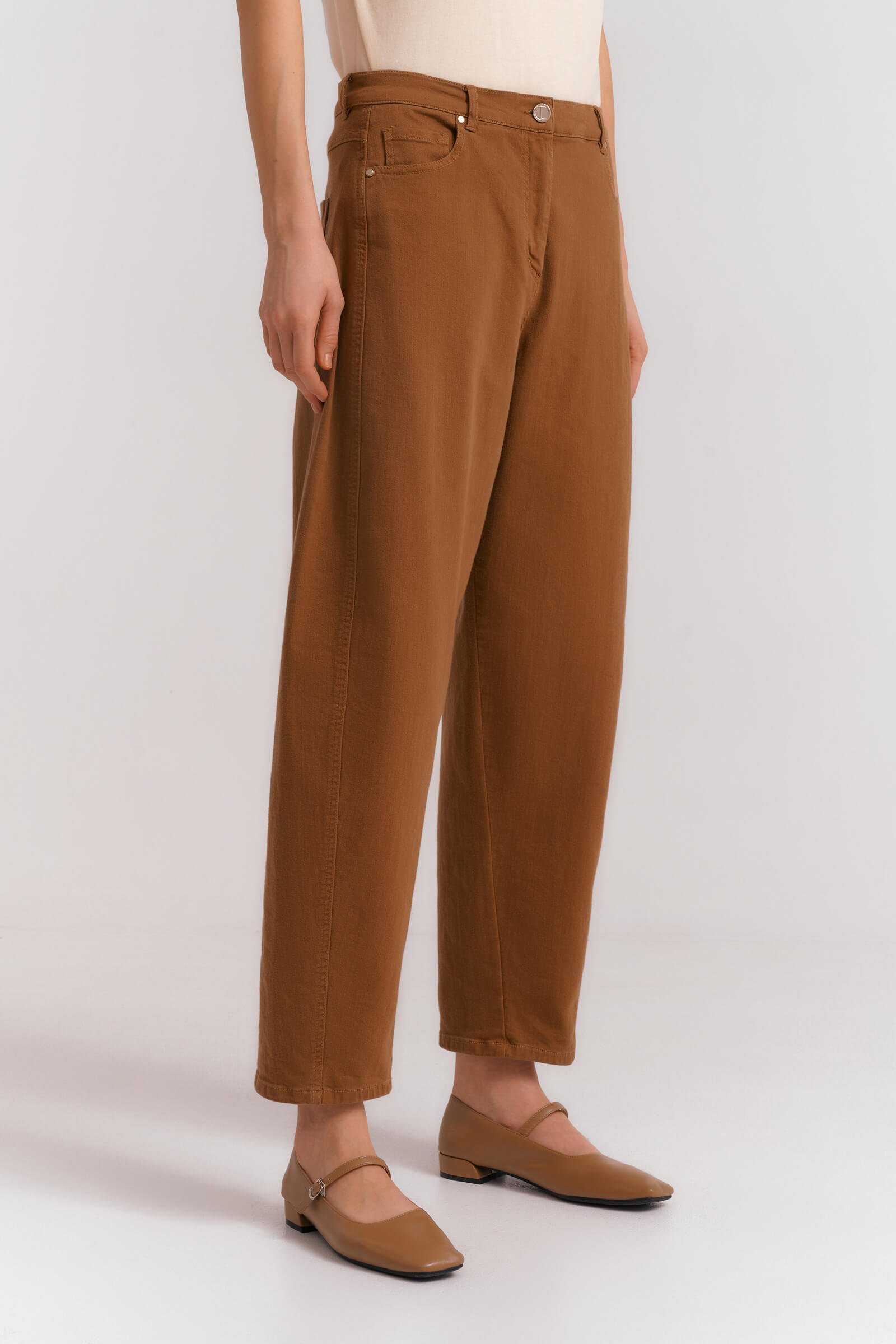 Зауженные джинсы бананы Бренд Diana Gallesi