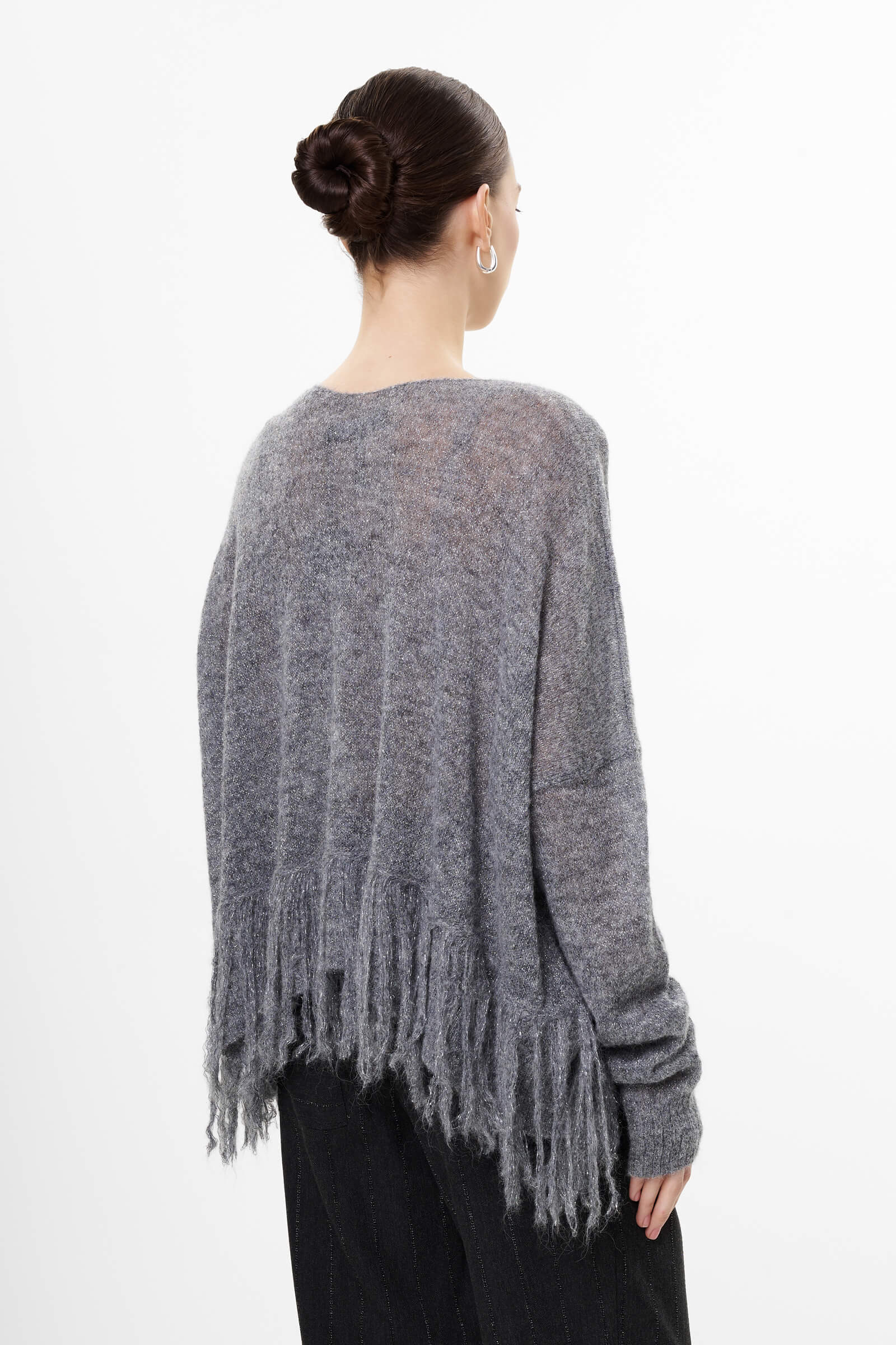 Асимметричный джемпер с бахромой Бренд Sarah Pacini