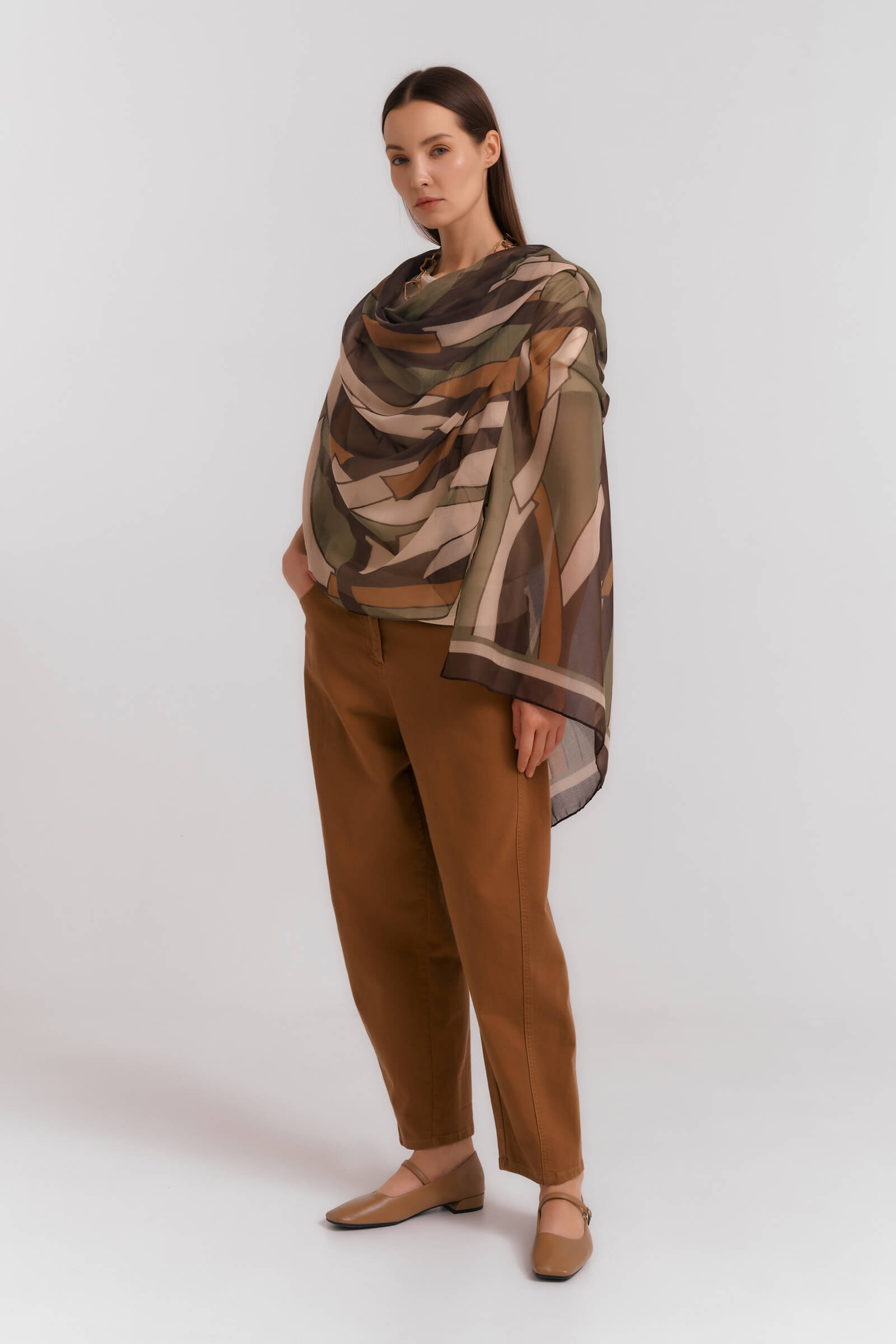 Палантин с цветочным принтом Бренд Diana Gallesi