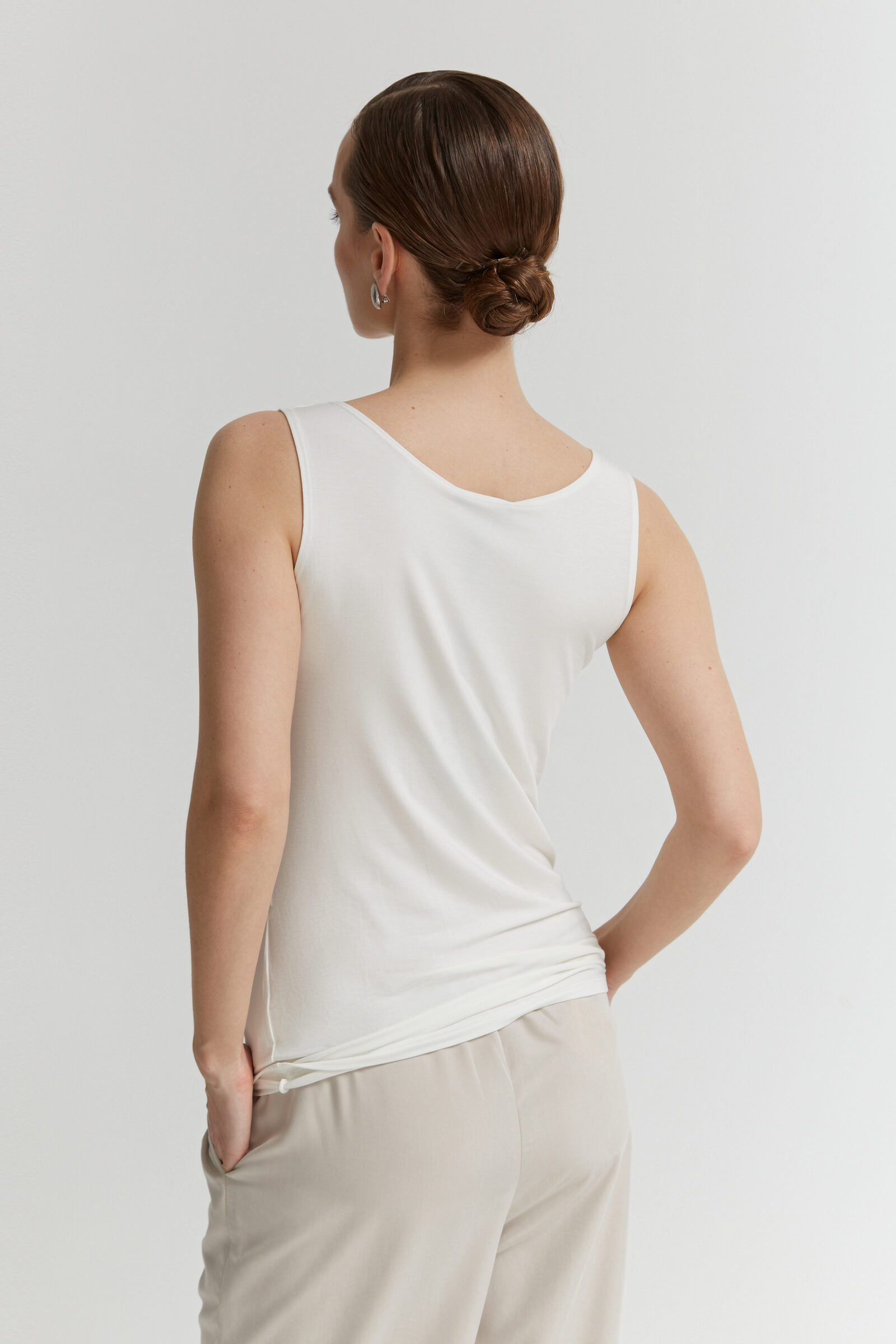 Майка на широких бретелях Бренд Sarah Pacini