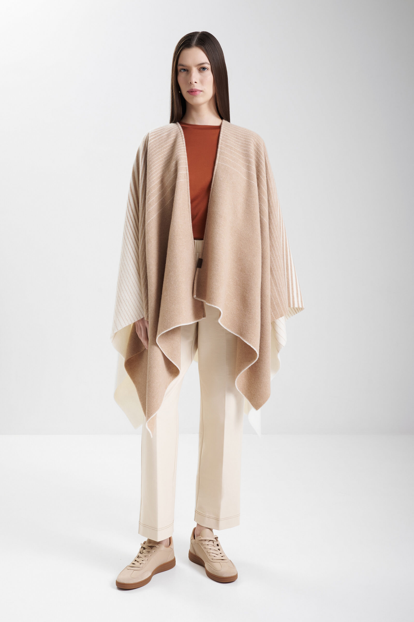 Шерстяное пончо Бренд MM