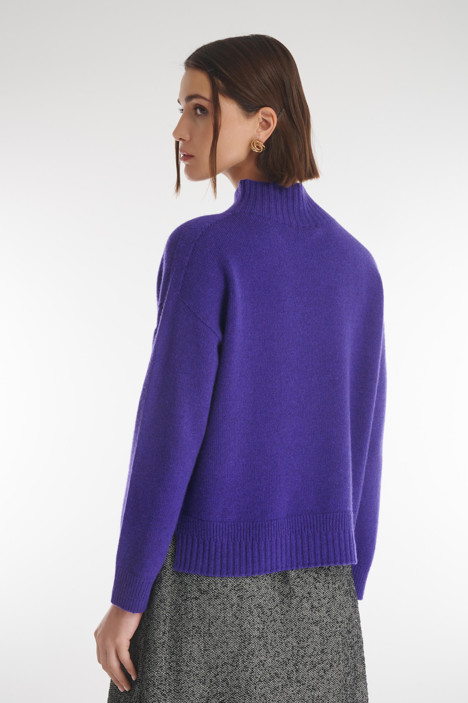 Свитер с пуговицами на рукавах Бренд Caterina Leman