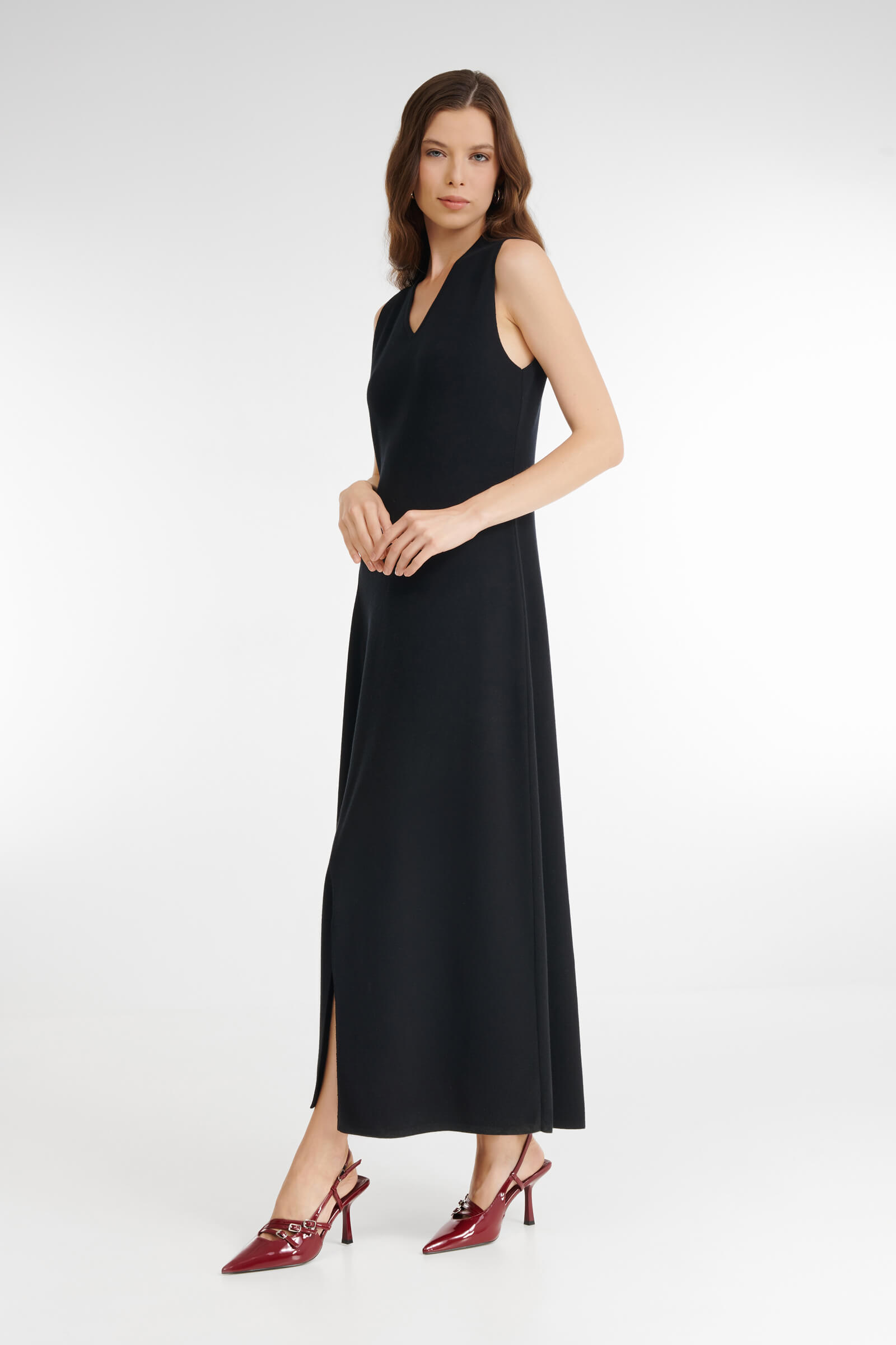 Трикотажное платье с V-образным вырезом Бренд Sarah Pacini