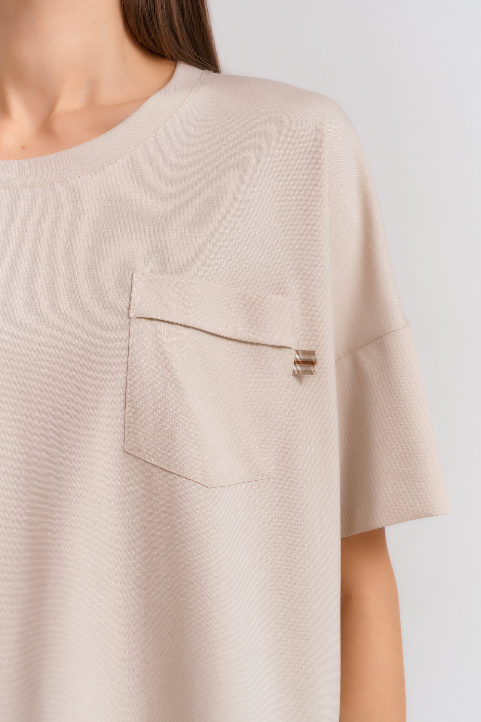 Футболка с карманом Бренд Diana Gallesi