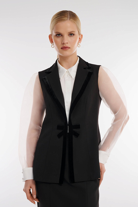 Удлинненый жилет с бархатом Бренд Caterina Leman