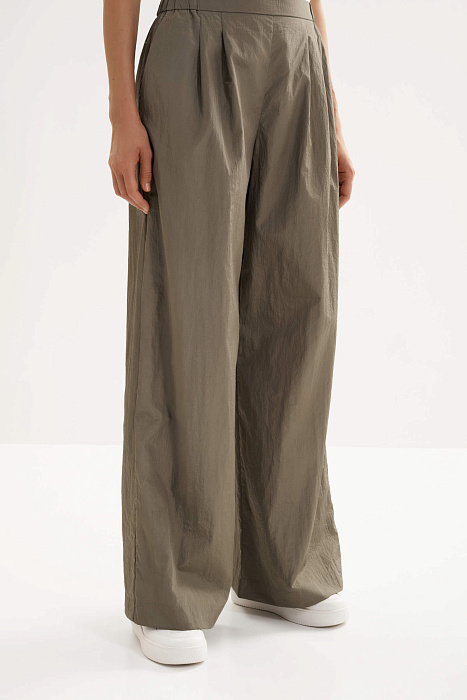 Свободные брюки на резинке Бренд MM