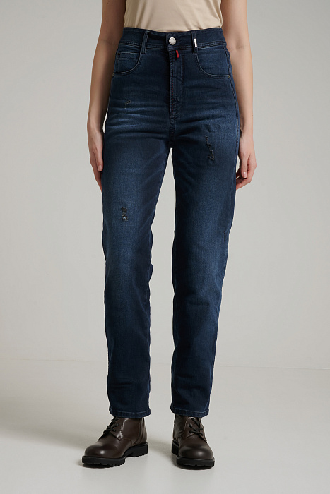 Джинсы с элементами потертости Бренд High