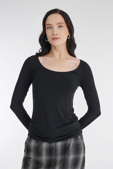 Базовый лонгслив в вырезом-лодочкой Бренд Sarah Pacini
