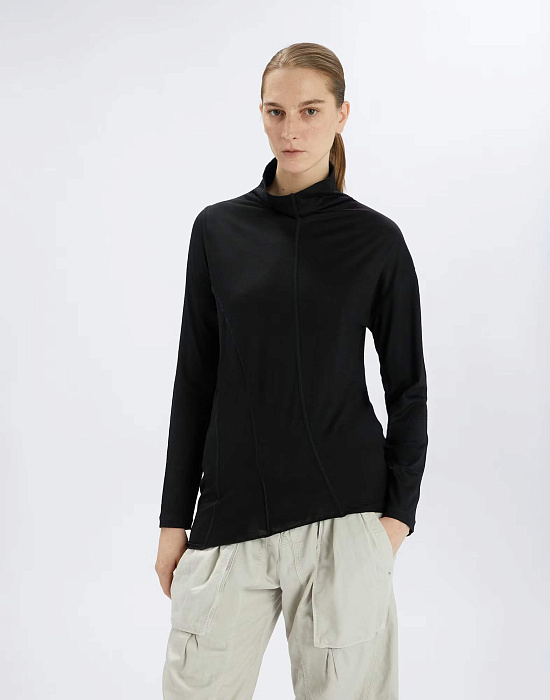 Водолазка с наружными швами Бренд High