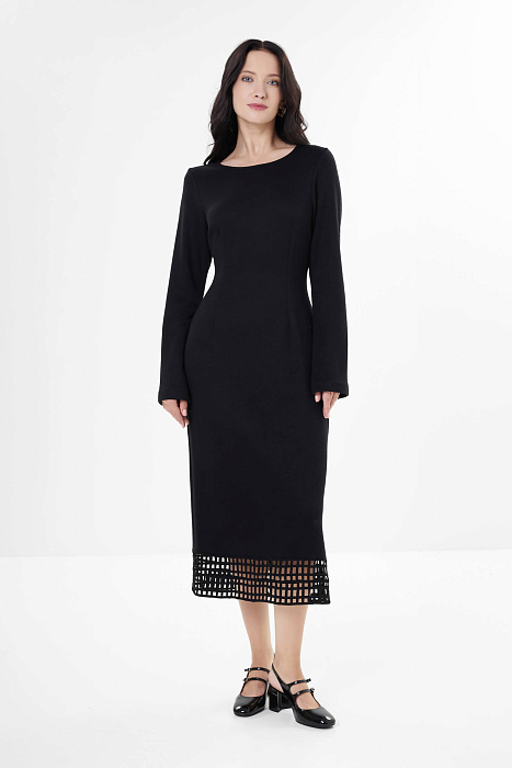 Платье-футляр с перфорацией Бренд Milva Mi