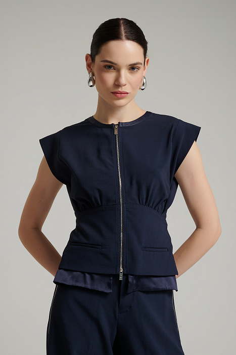 Жилет на молнии Бренд High