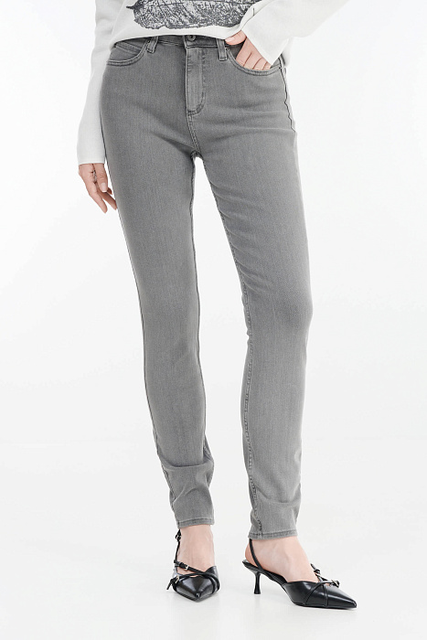 Зауженные джинсы Бренд Sarah Pacini